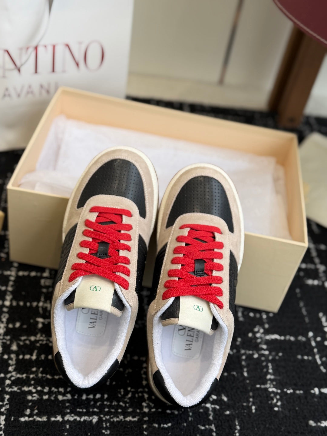 Valentino Sneaker