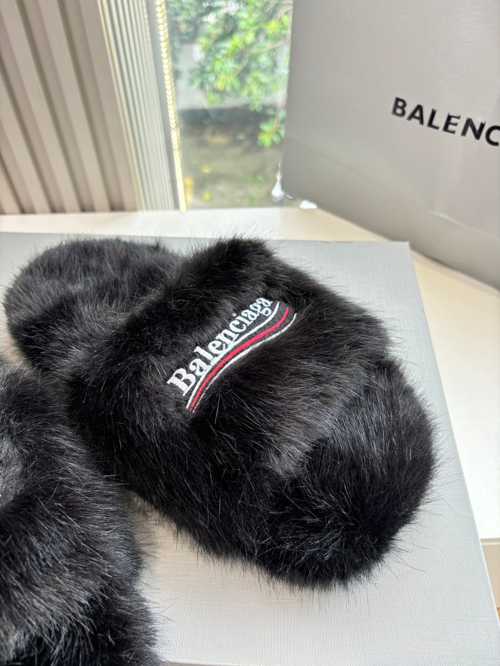 Balenciaga Slipper