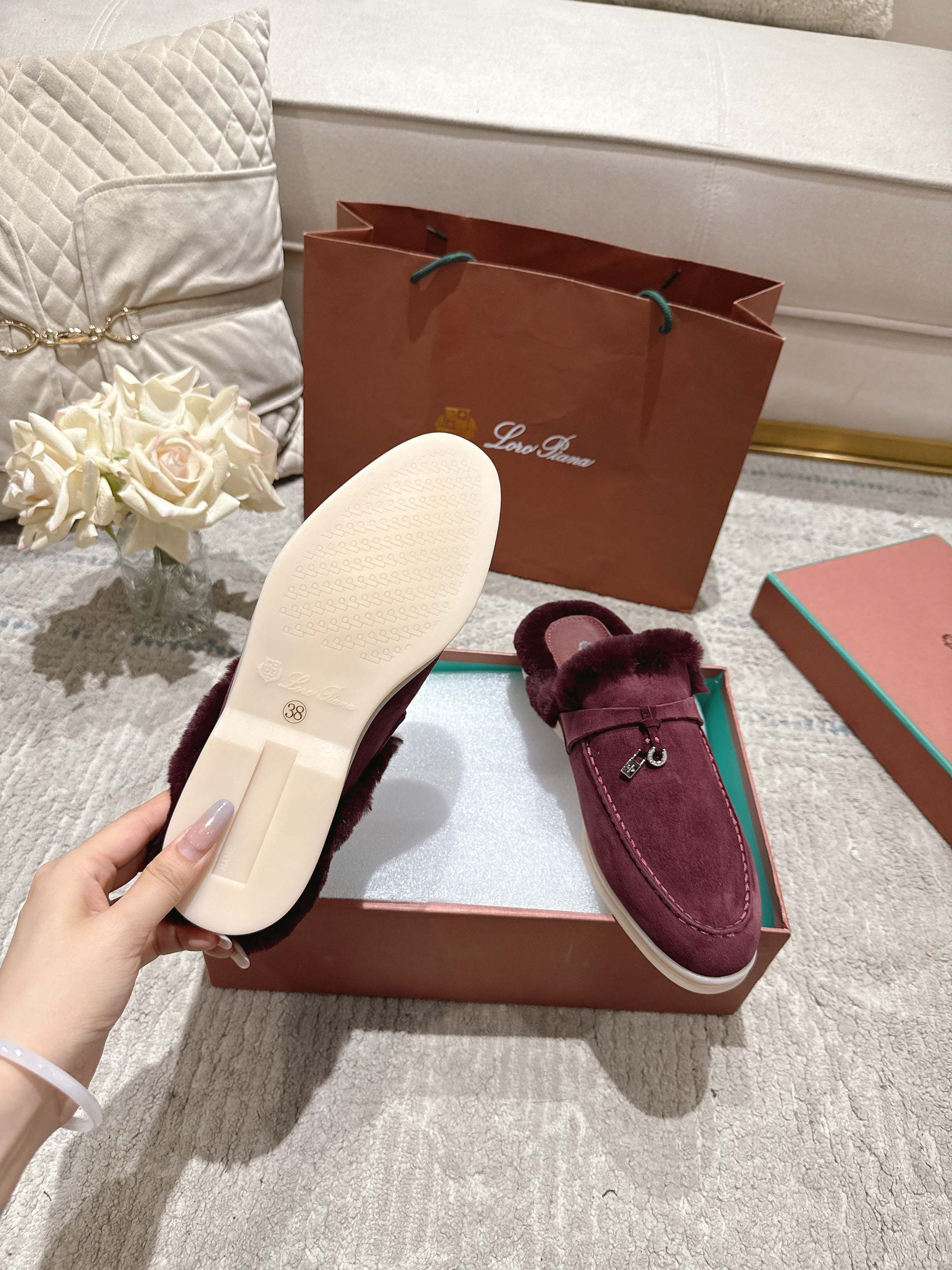 Loro Piana Slipper