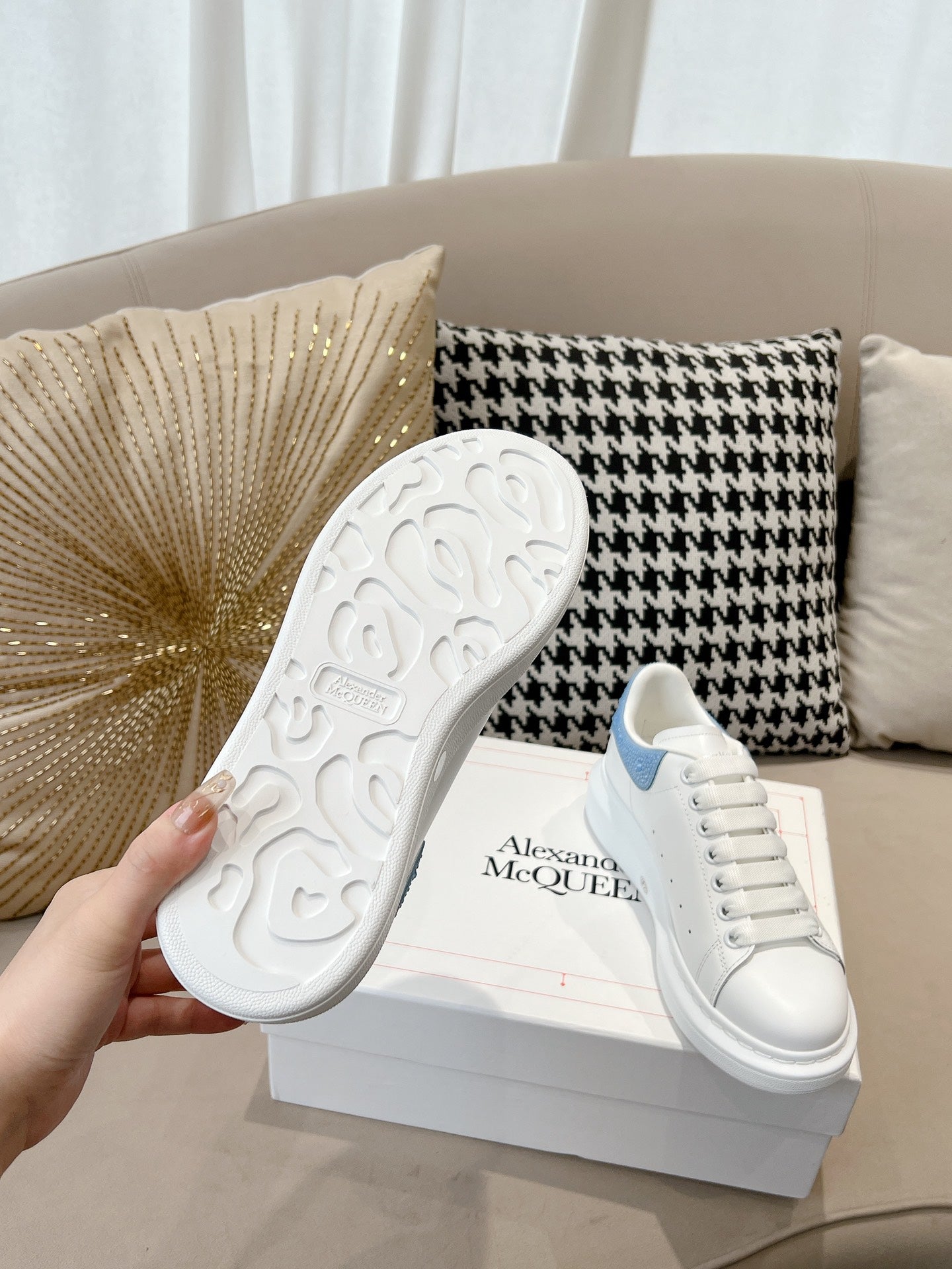 Alexander McQueen Sneaker