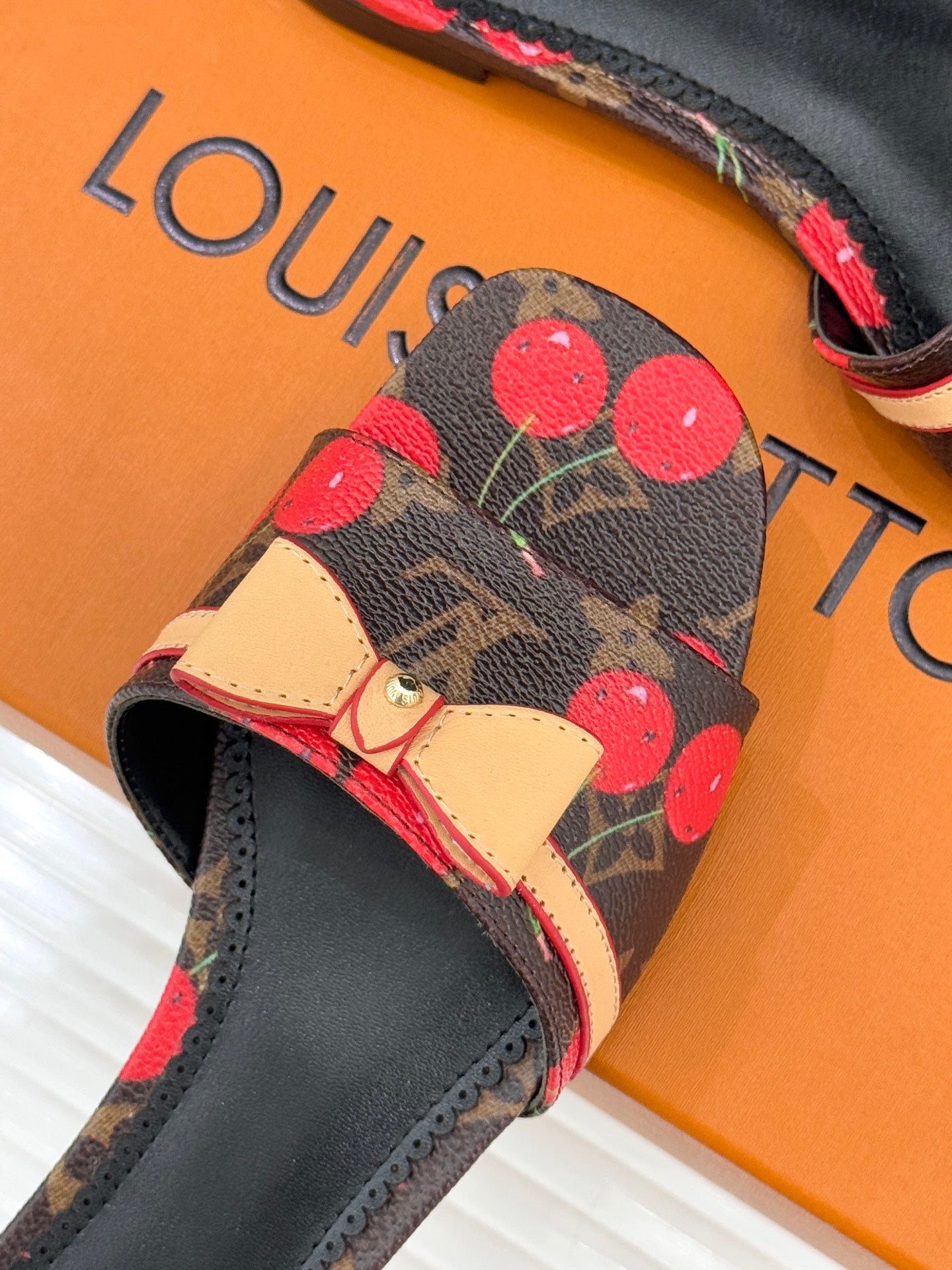 Louis Vuitton Slipper