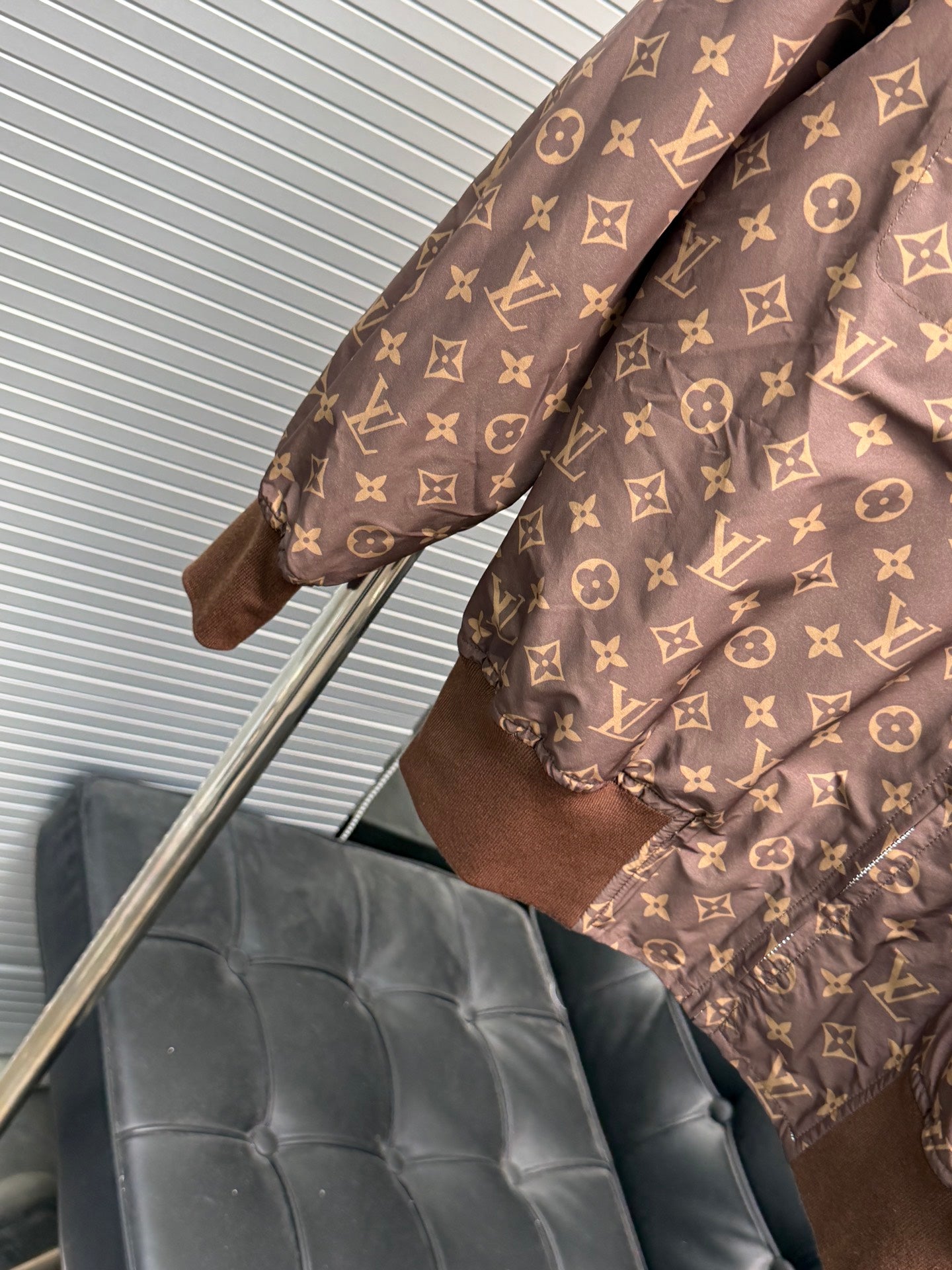 Louis Vuitton İnce Mont