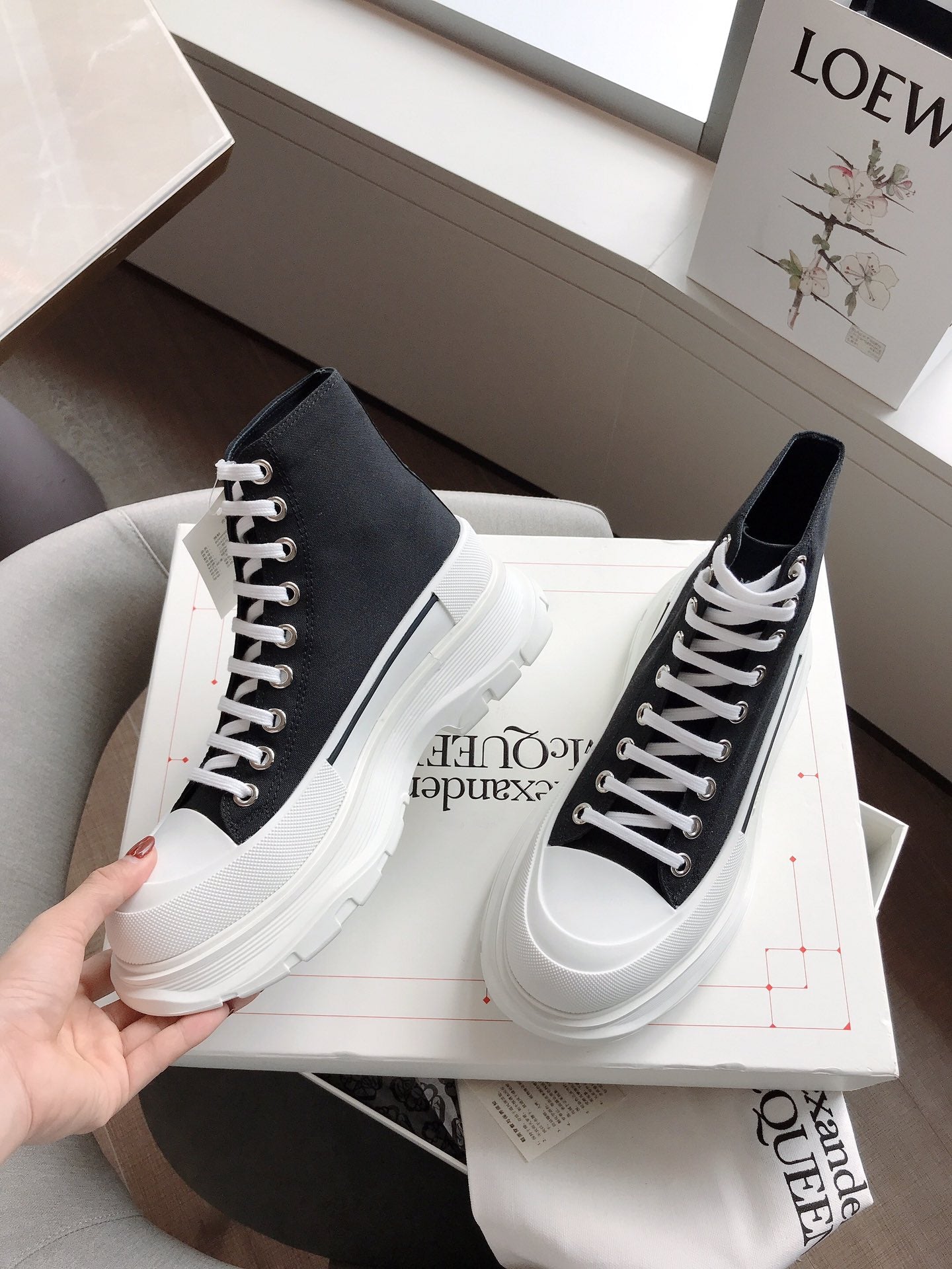 Alexander McQueen Bot