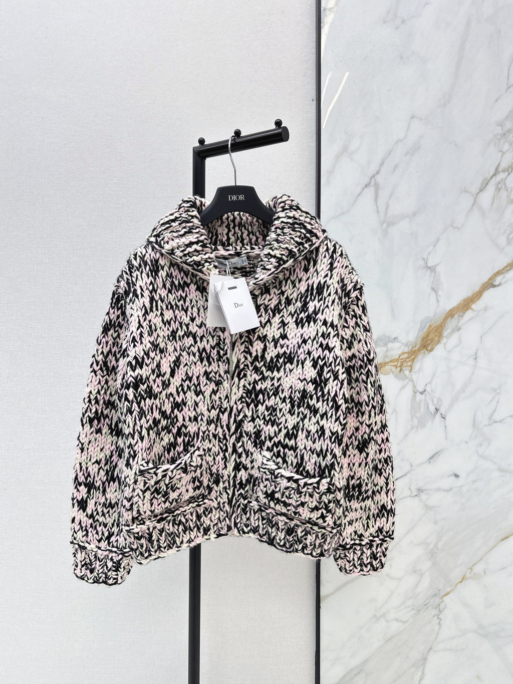 Dior Kazak