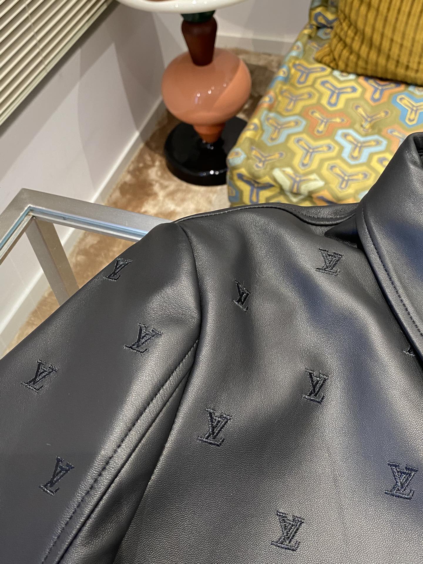 Louis Vuitton Deri Mont