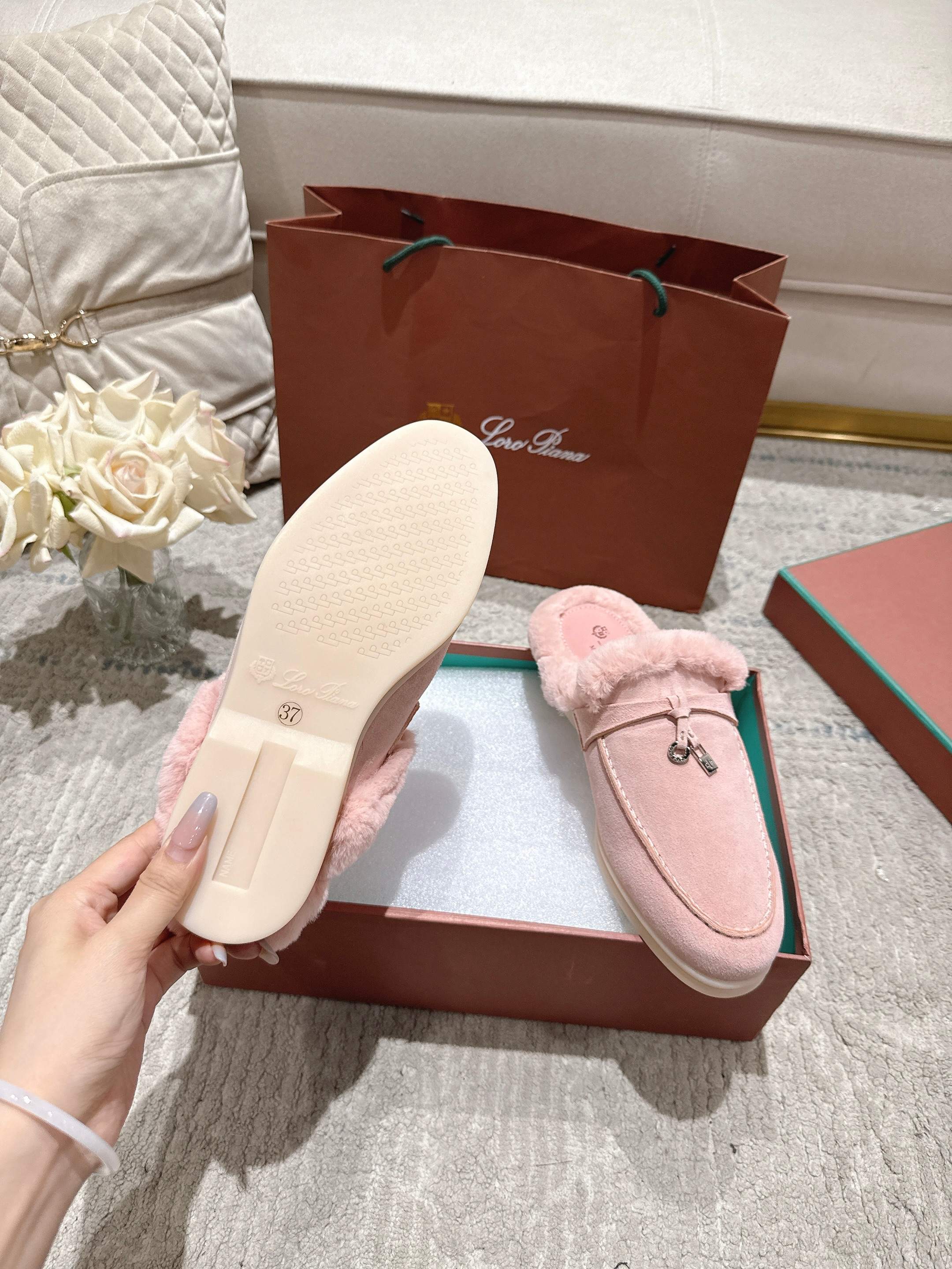 Loro Piana Slipper