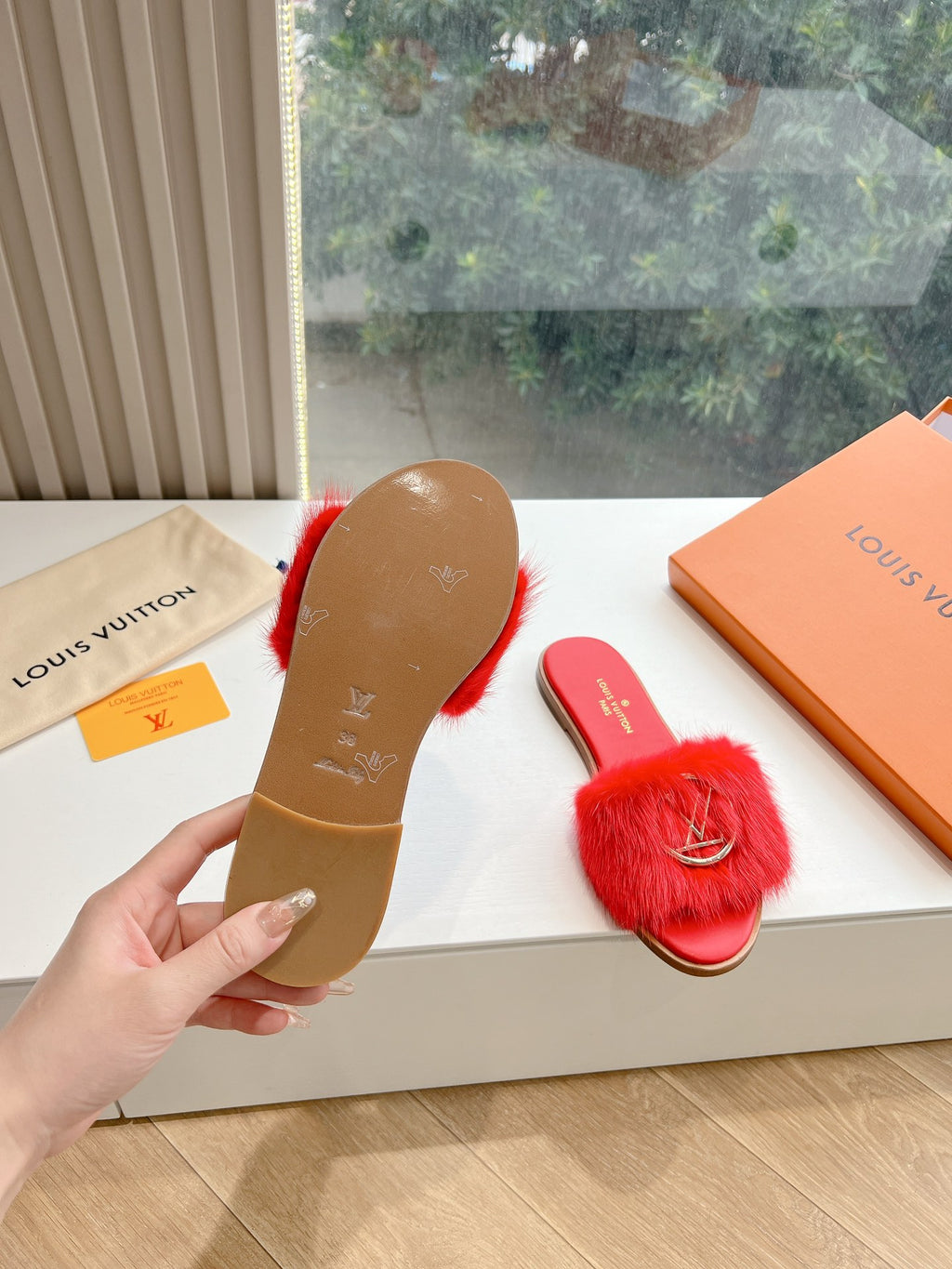 Louis Vuitton Slipper