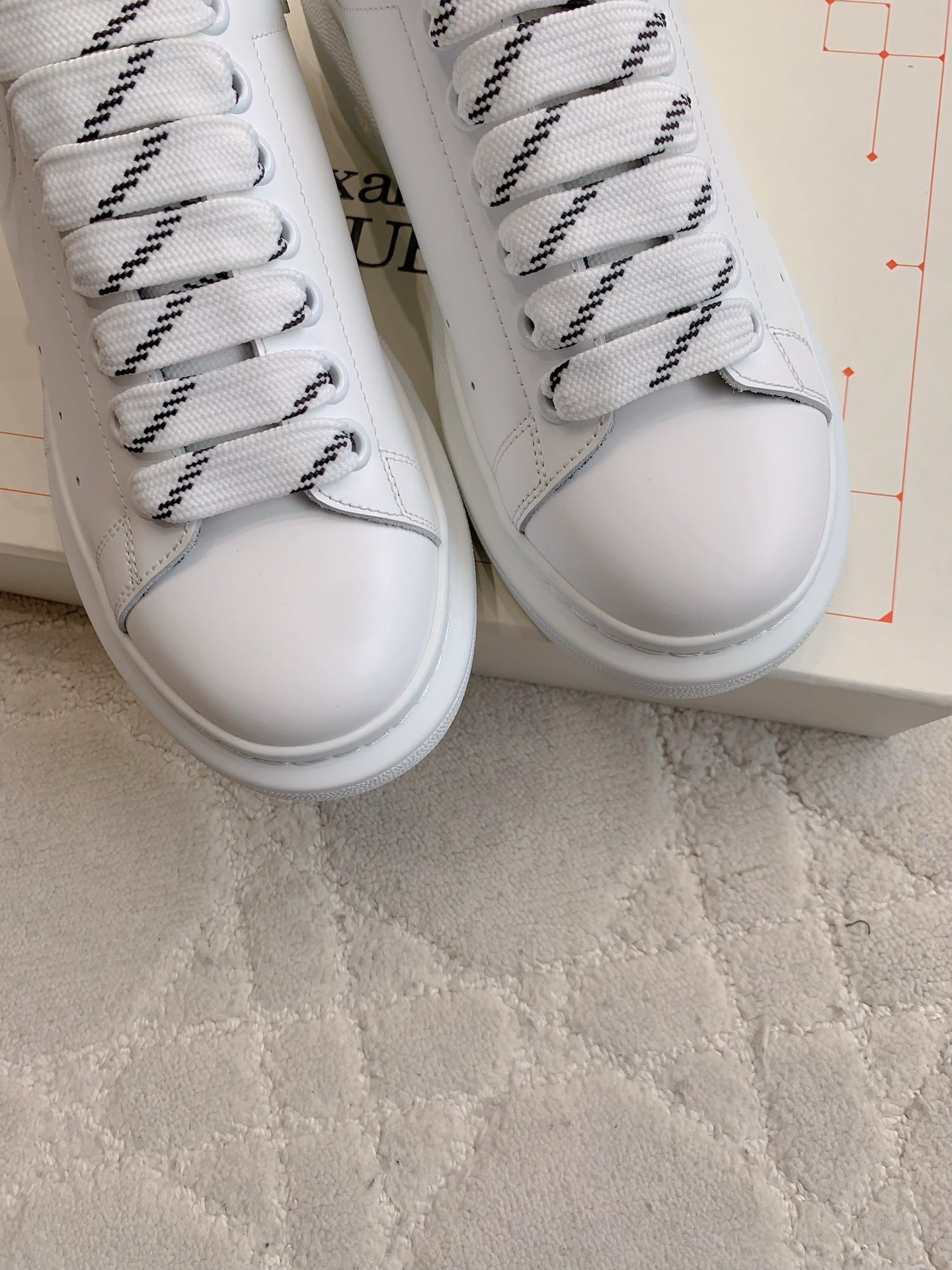 Alexander McQueen Sneaker