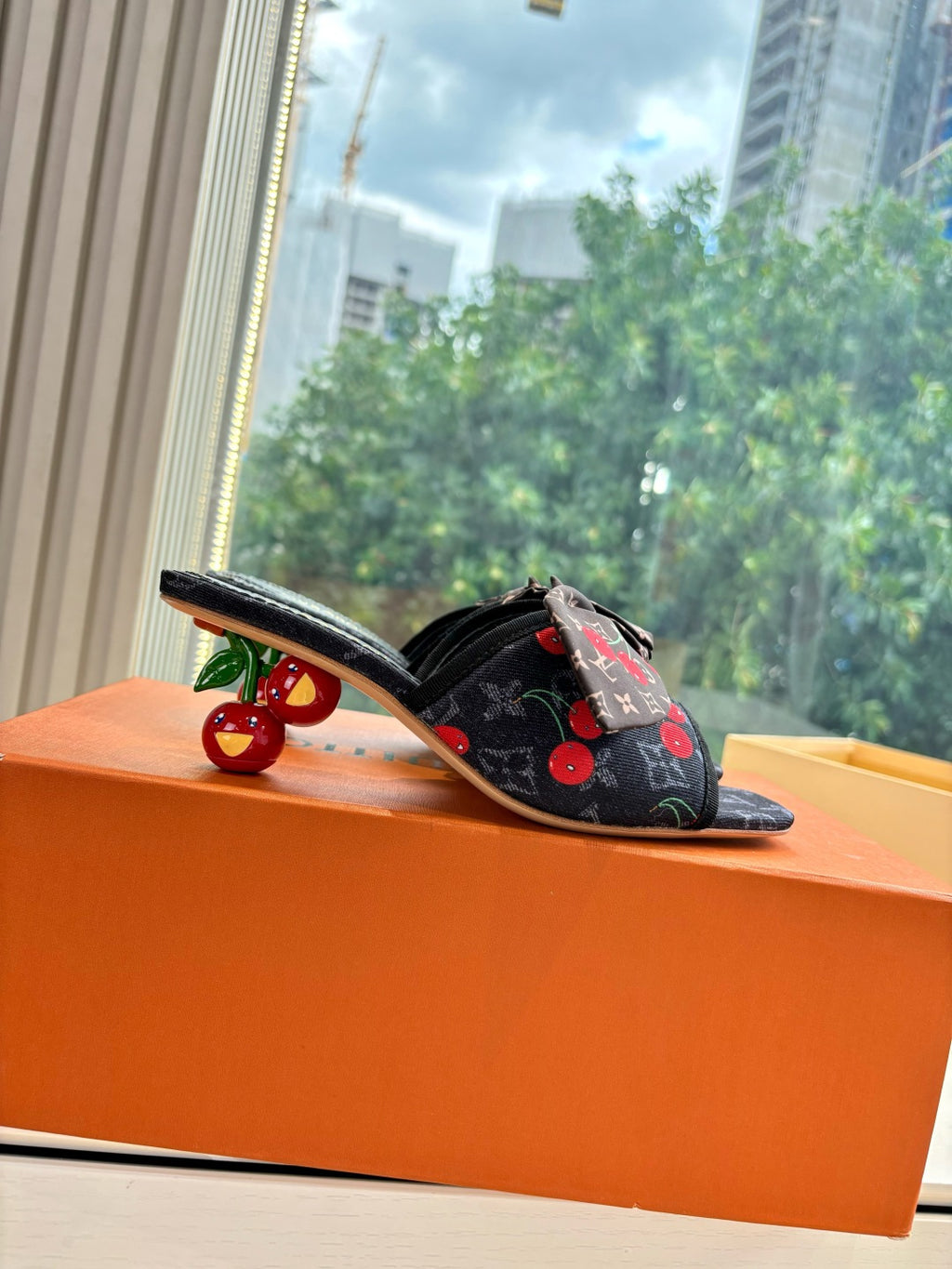 Louis Vuitton Topuklu