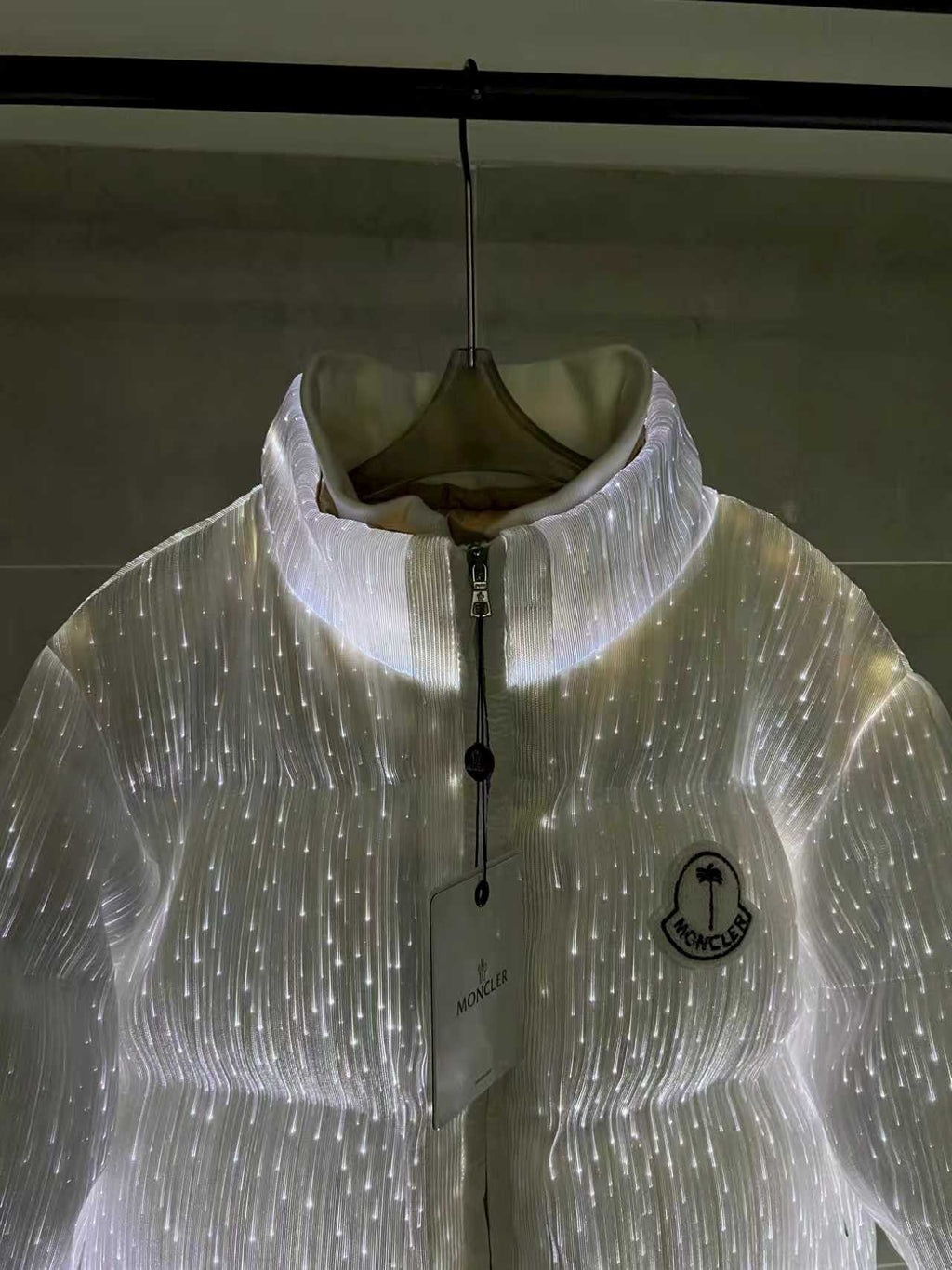 Moncler Mont Elektrikli (Powerbank'li)