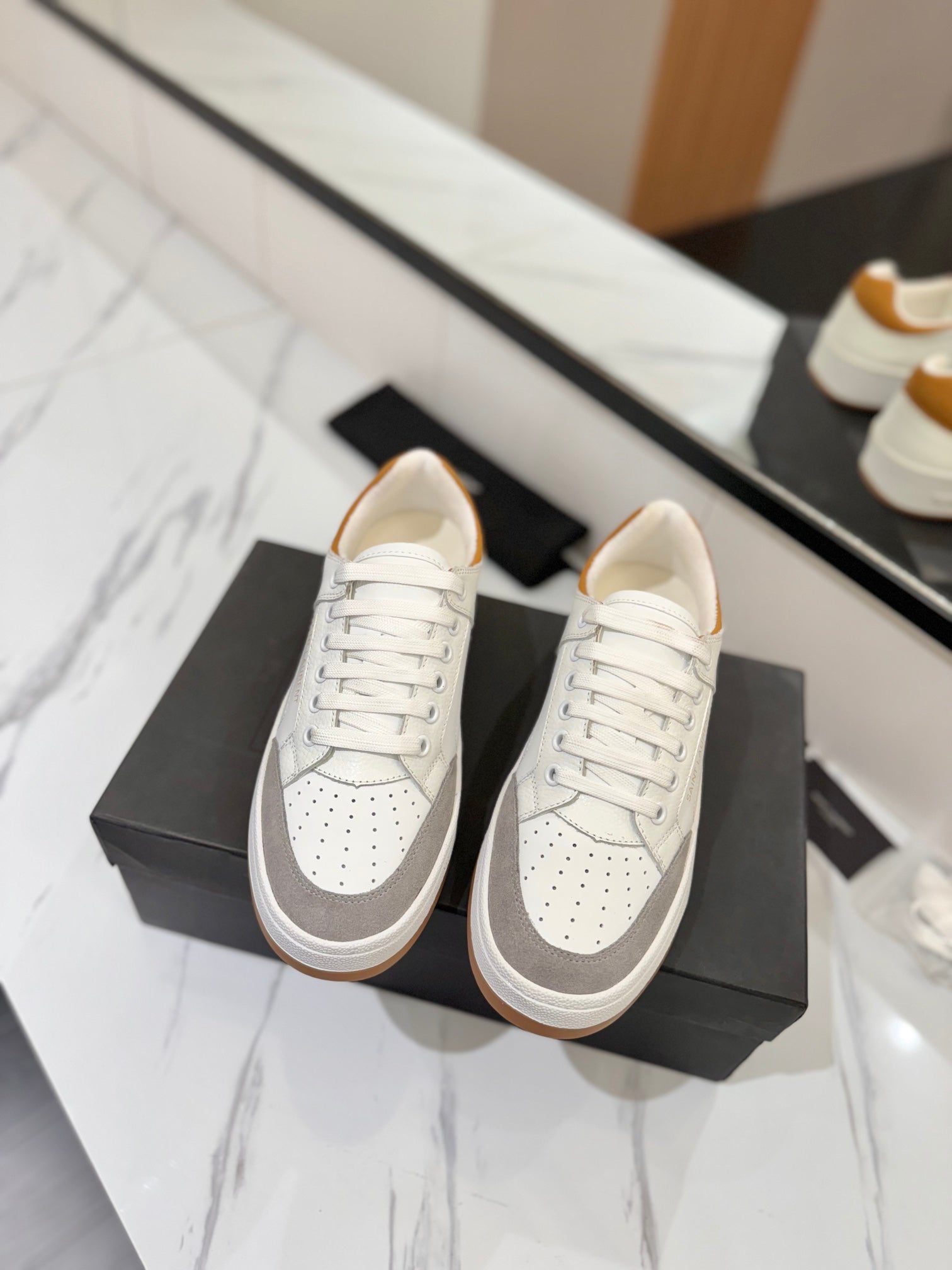 Saint Laurent Sneaker