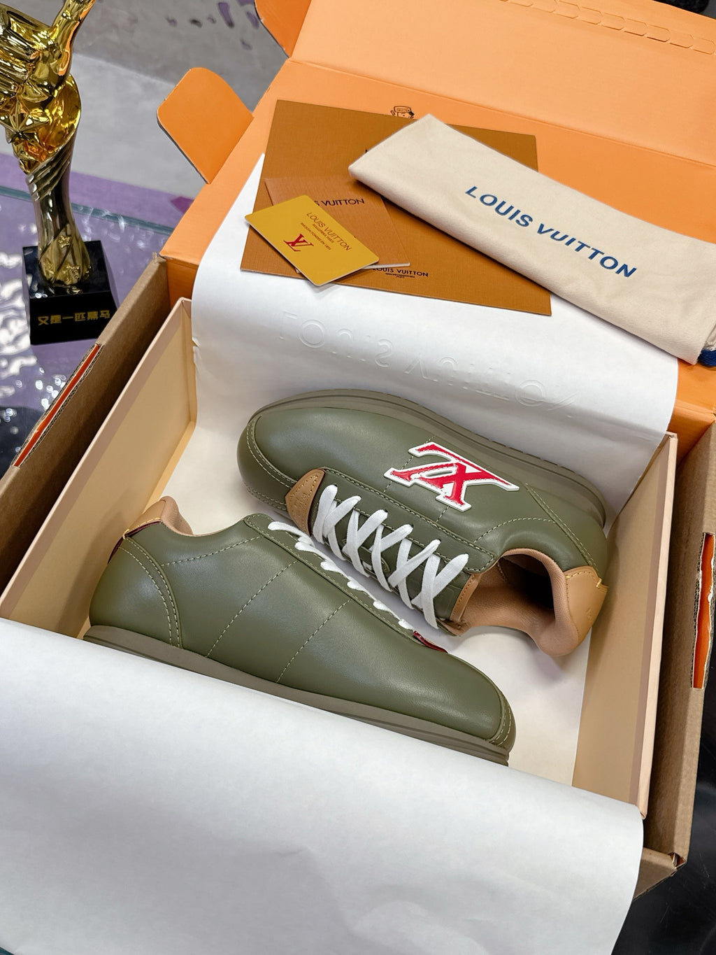 Louis Vuitton Sneaker