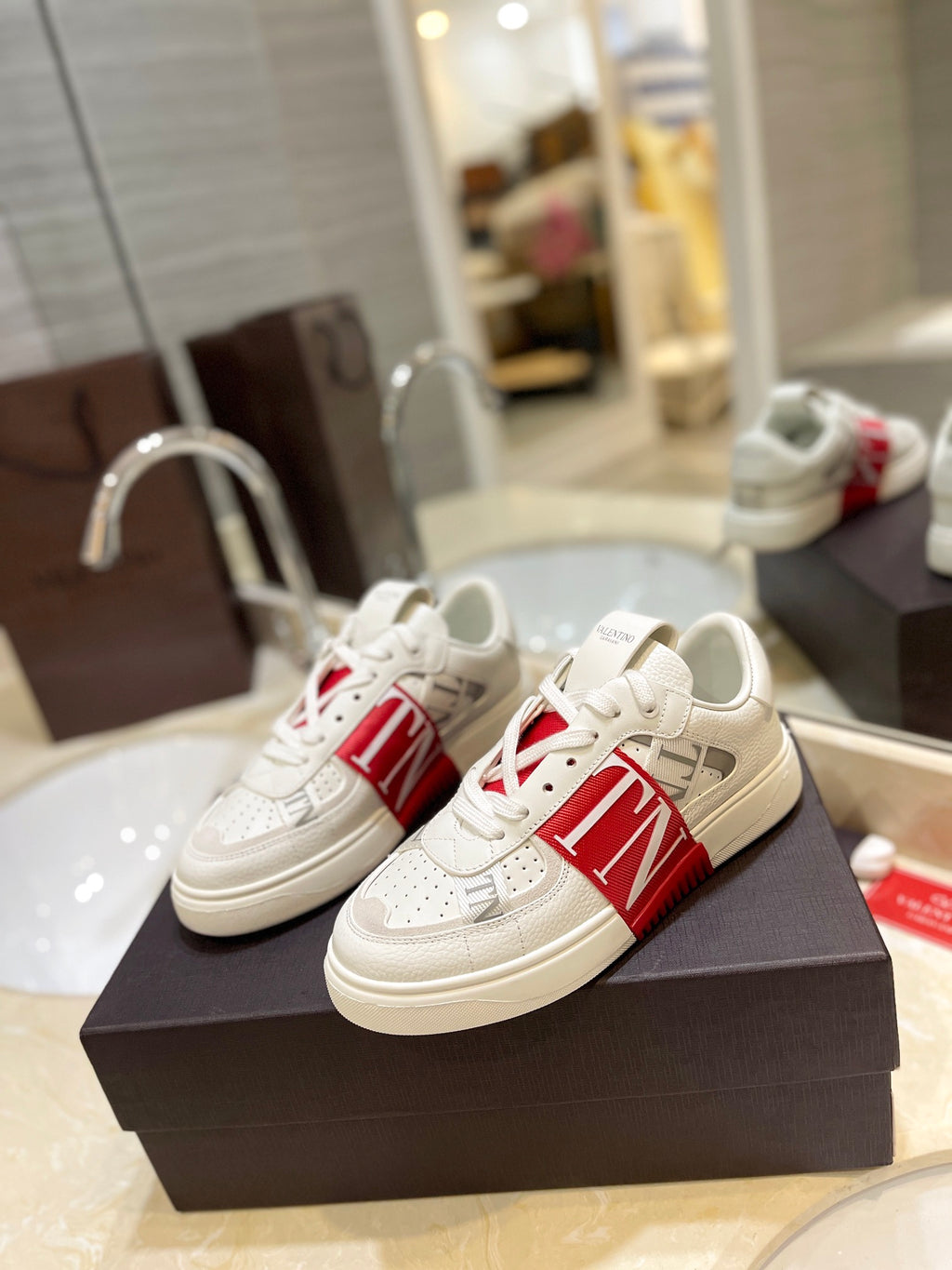 Valentino Sneaker