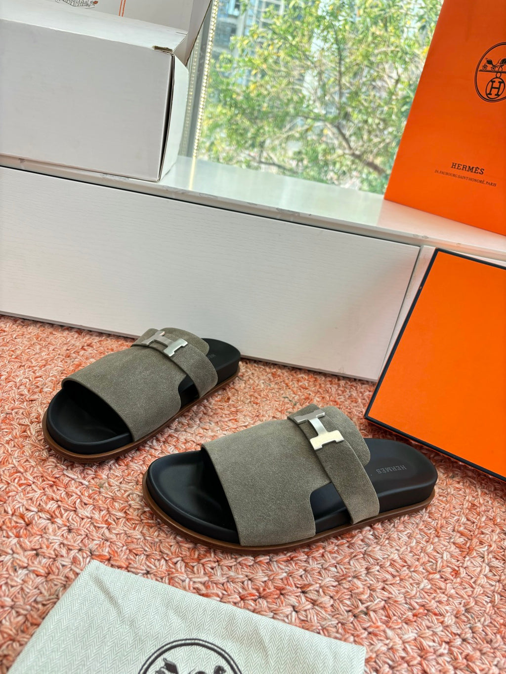 Hermes Slipper