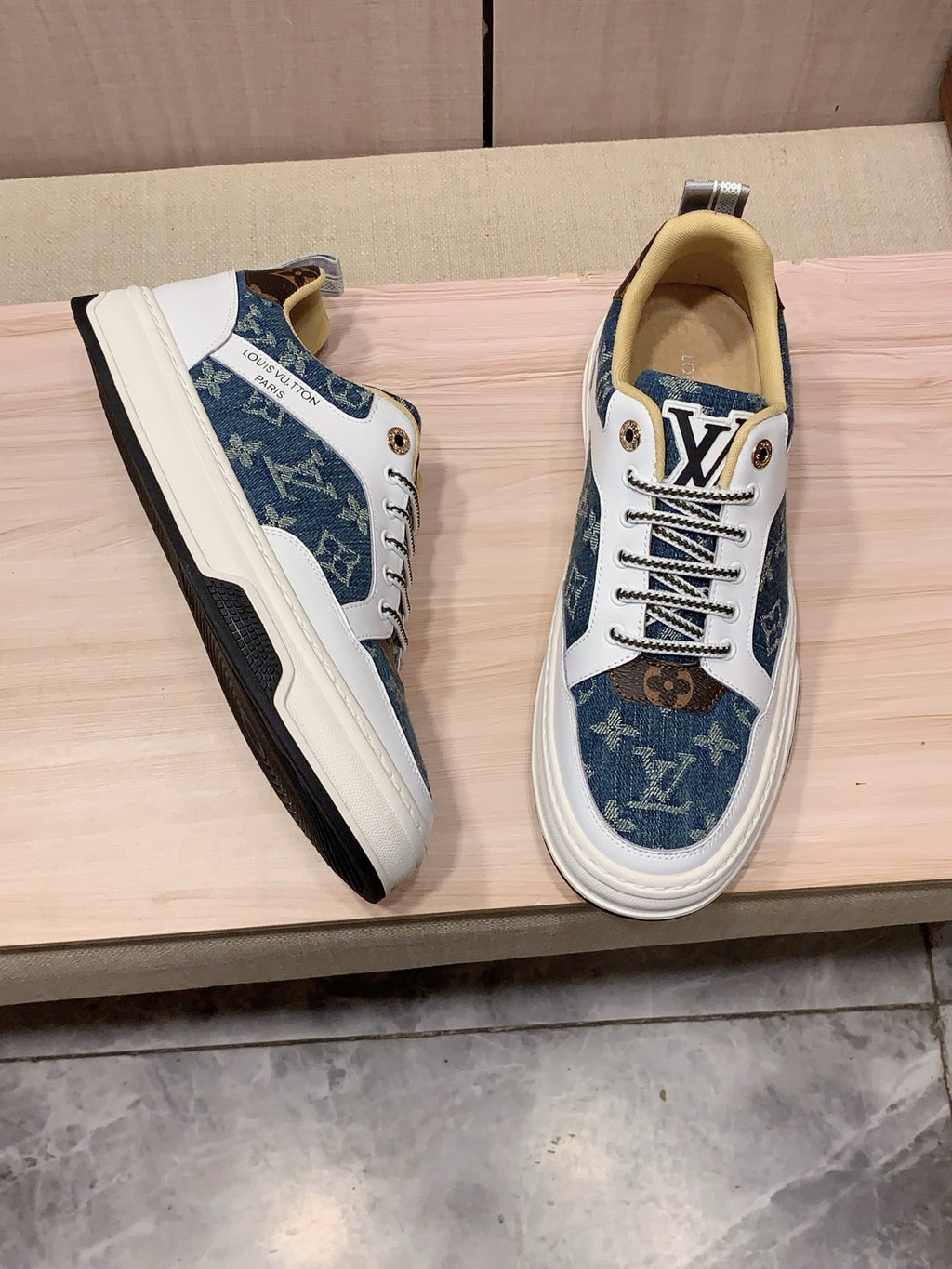 Louis Vuitton Sneaker
