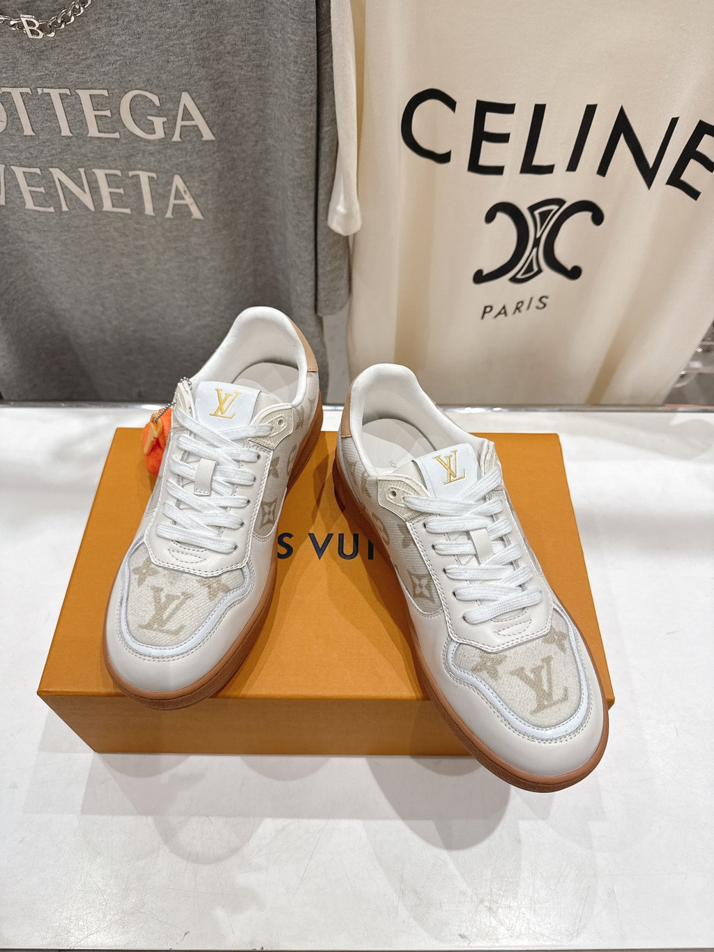 Louis Vuitton Sneaker