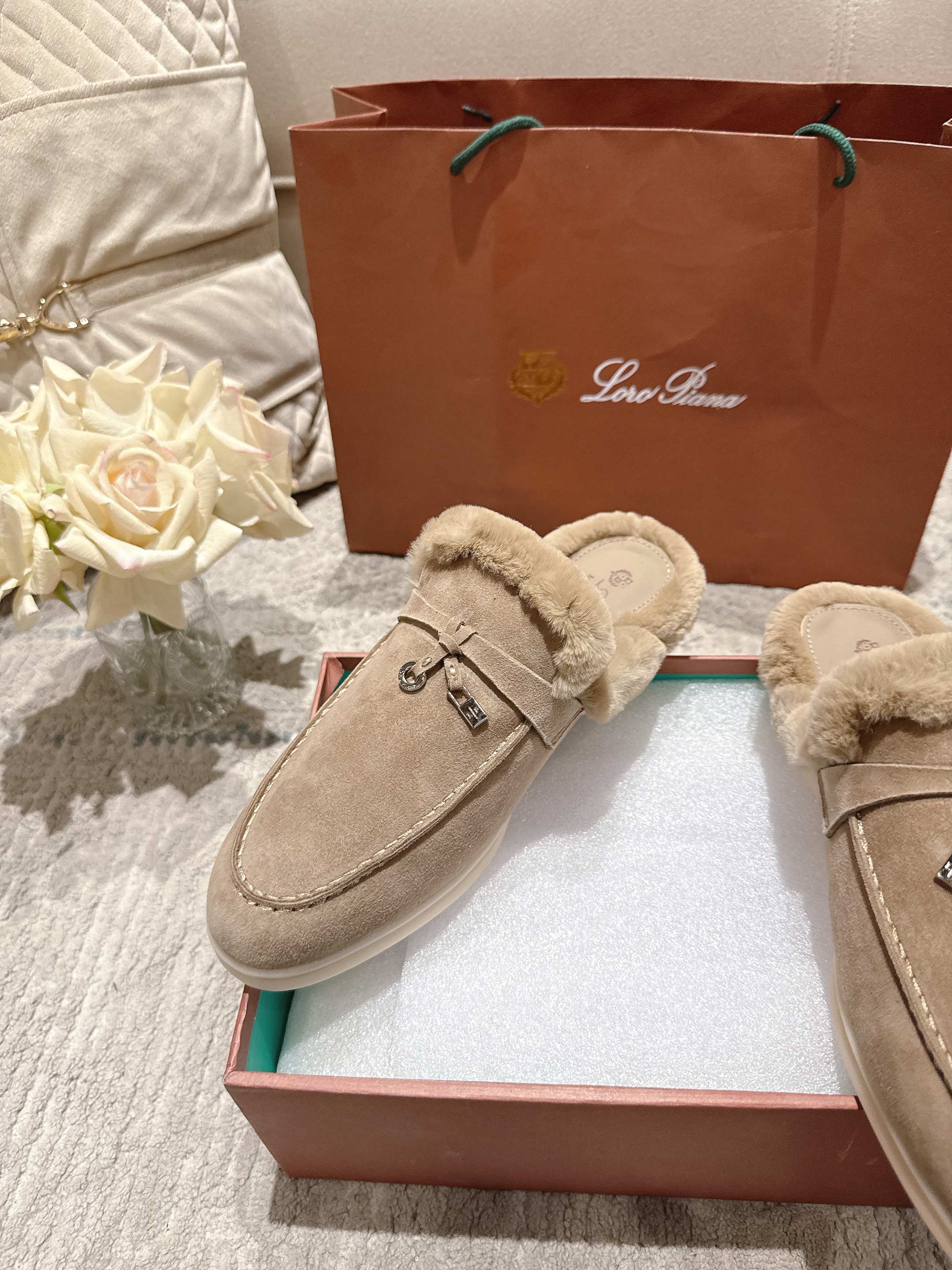 Loro Piana Slipper