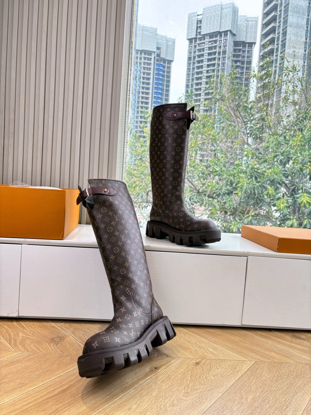 Louis Vuitton Çizme