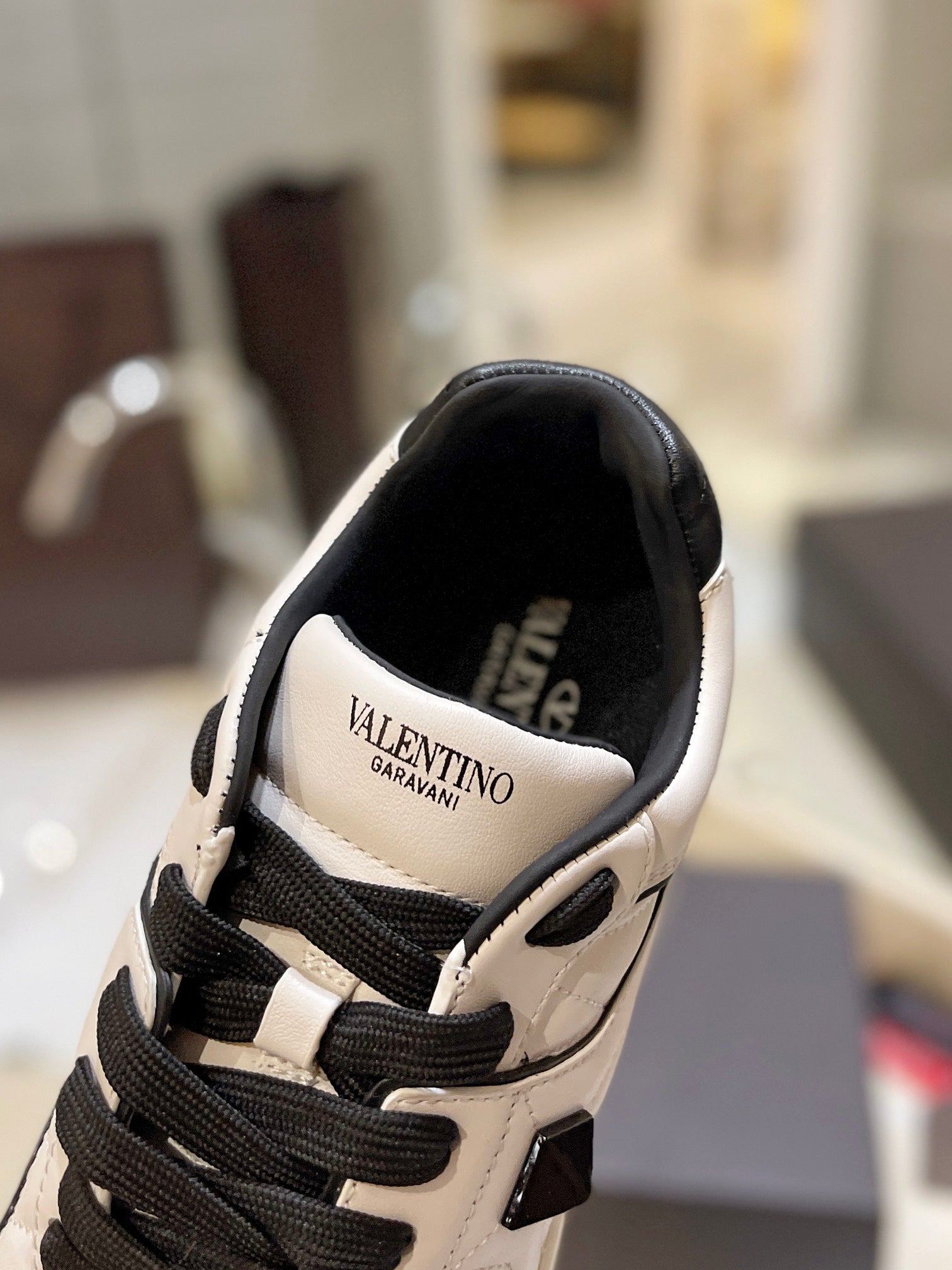 Valentino Sneaker