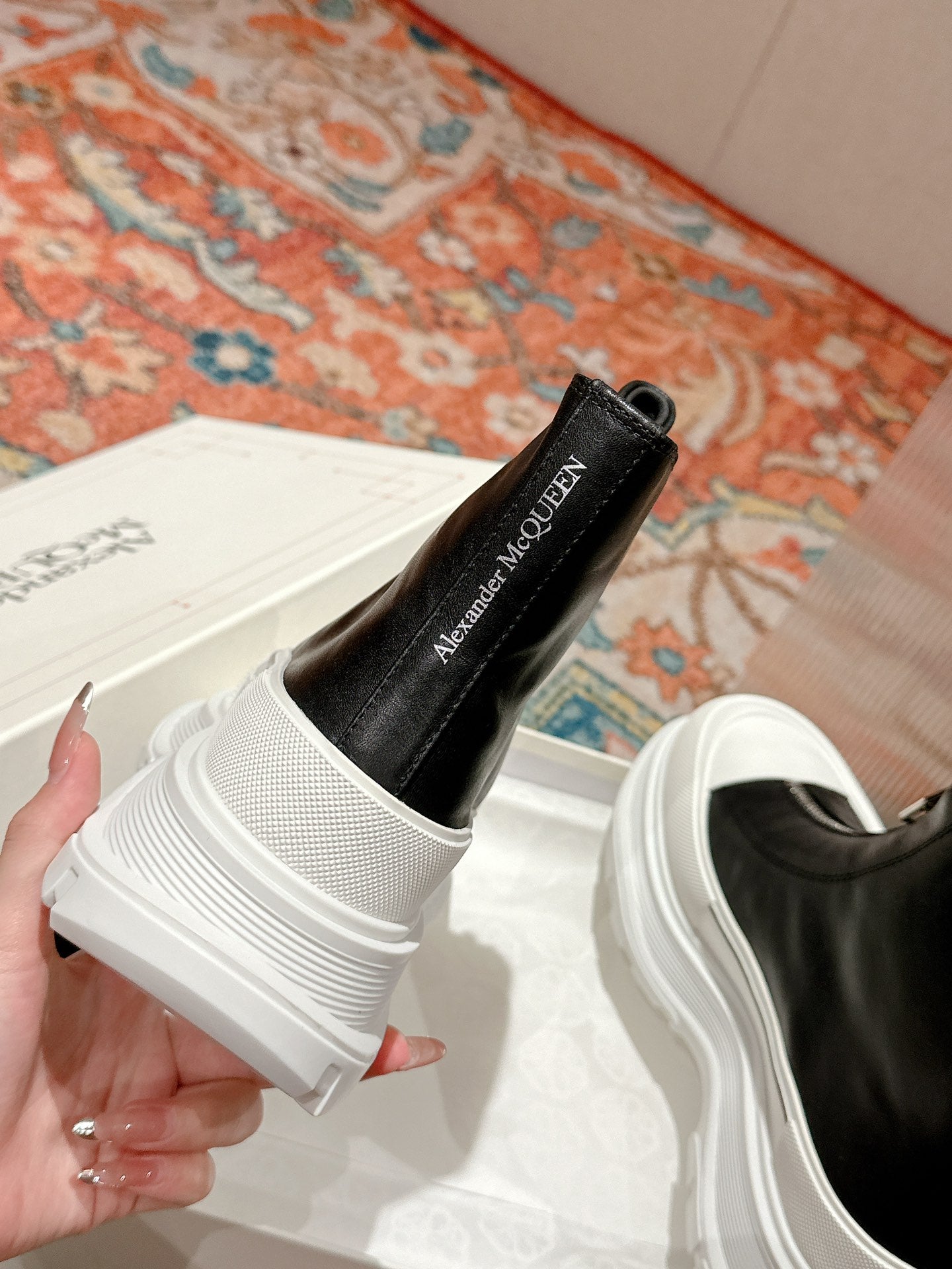 Alexander McQueen Bot