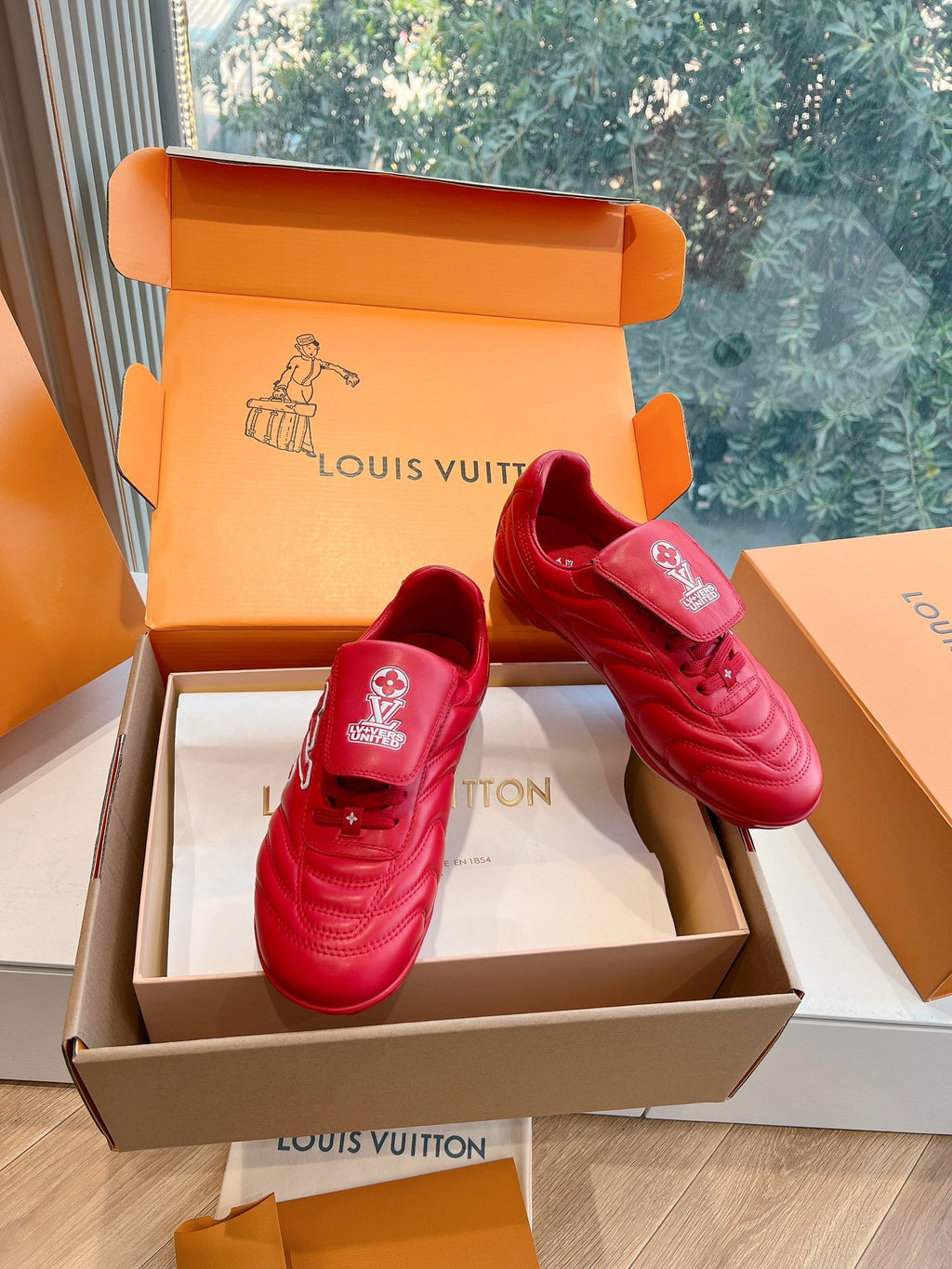 Louis Vuitton Sneaker