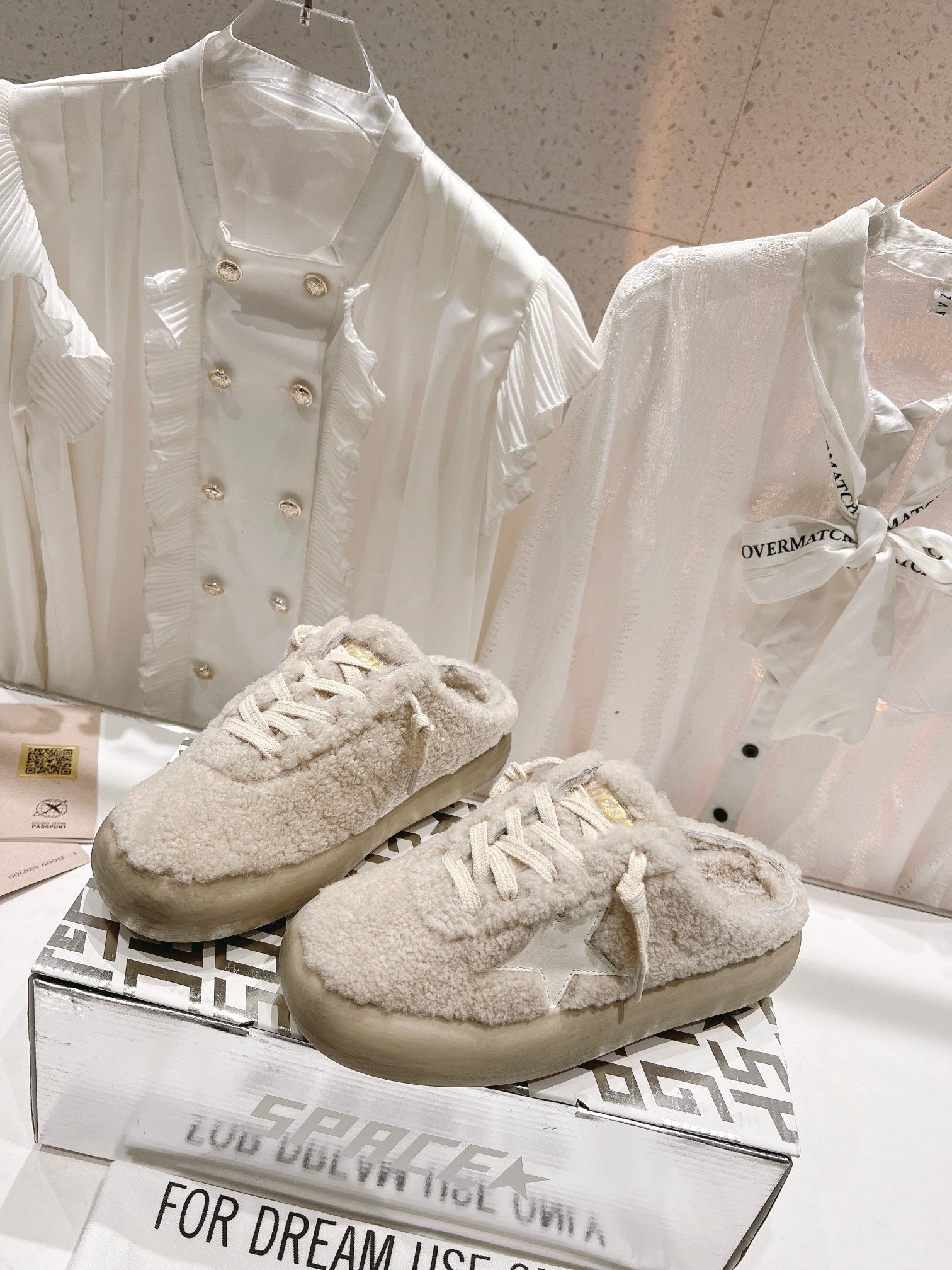 Golden Goose Sneaker