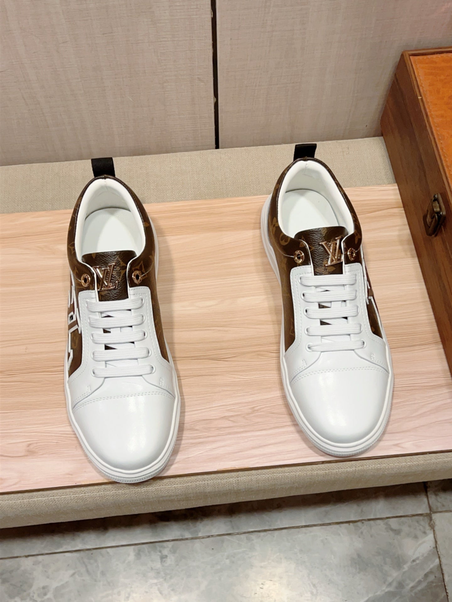 Louis Vuitton Sneaker