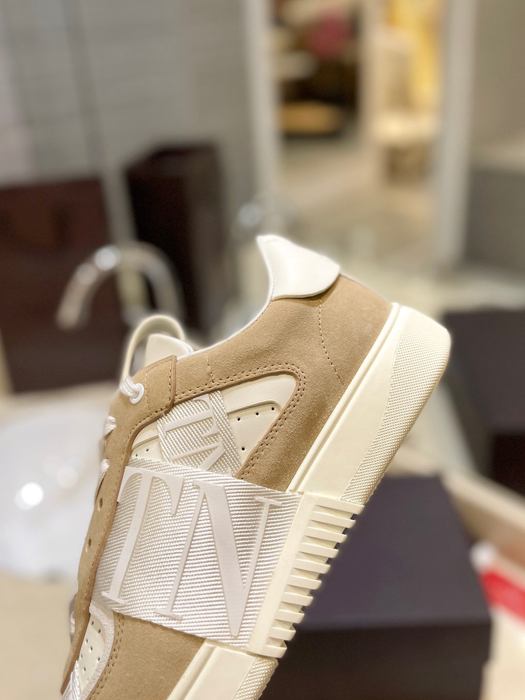 Valentino Sneaker
