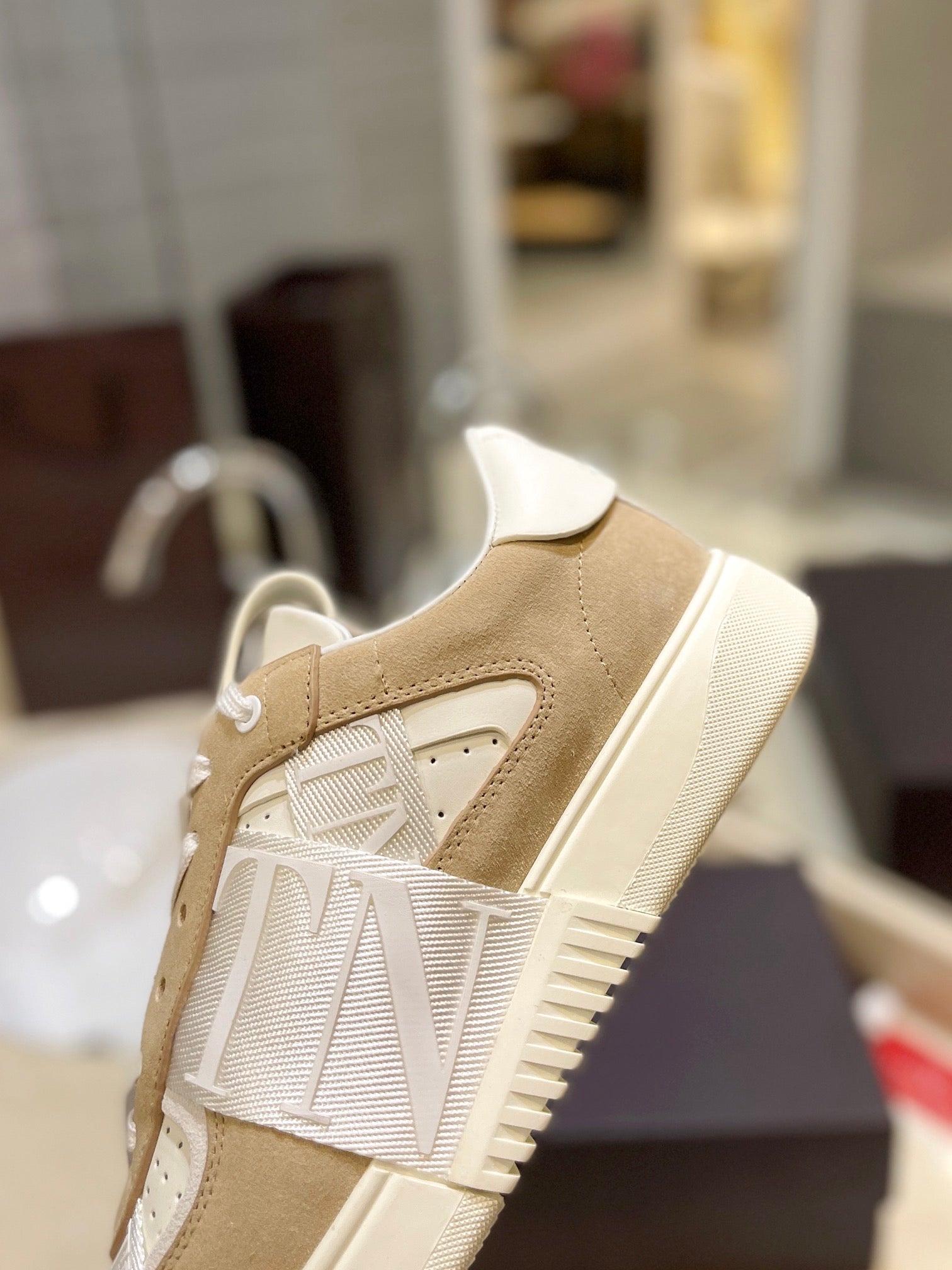 Valentino Sneaker