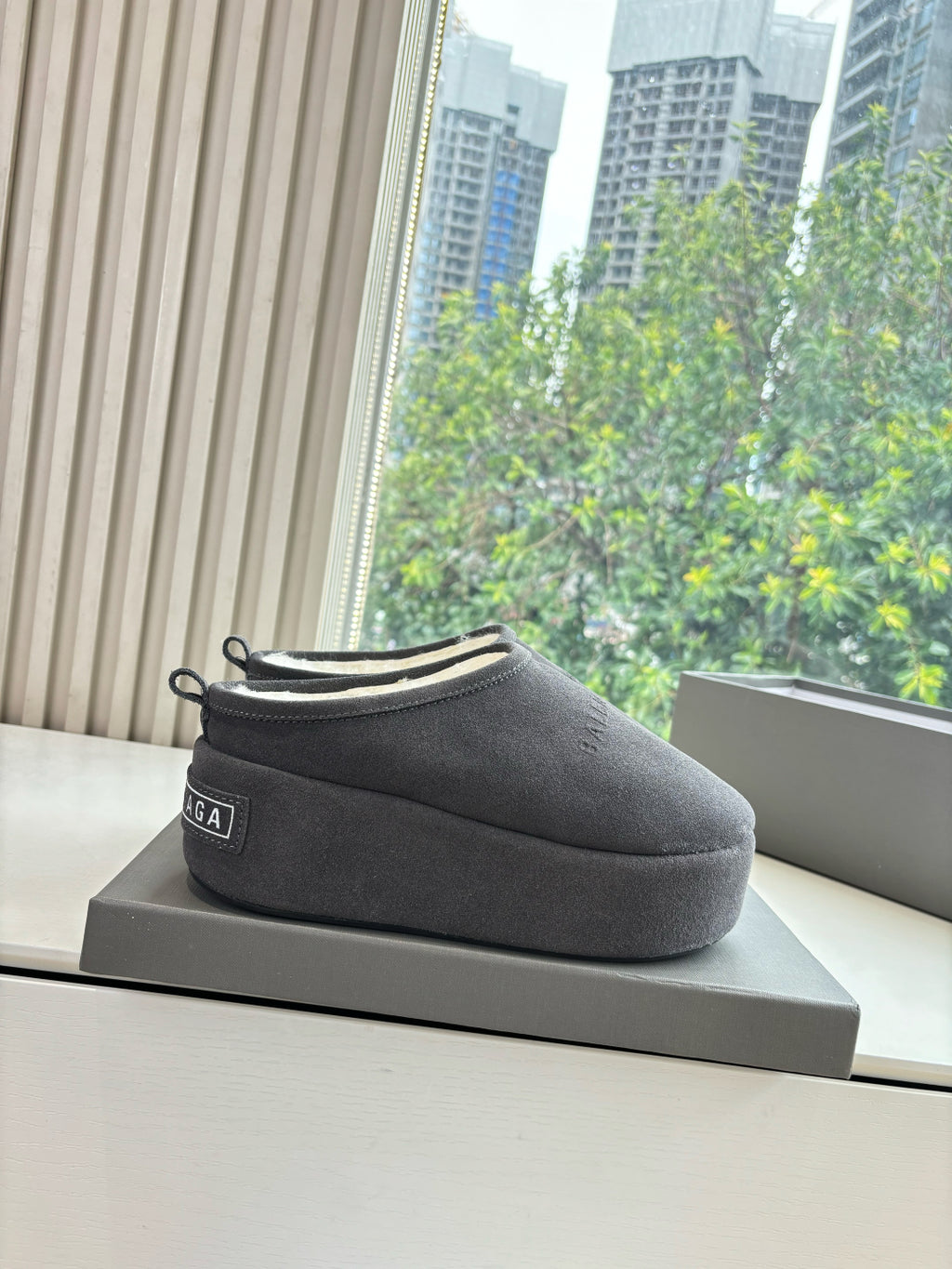 Balenciaga Slipper