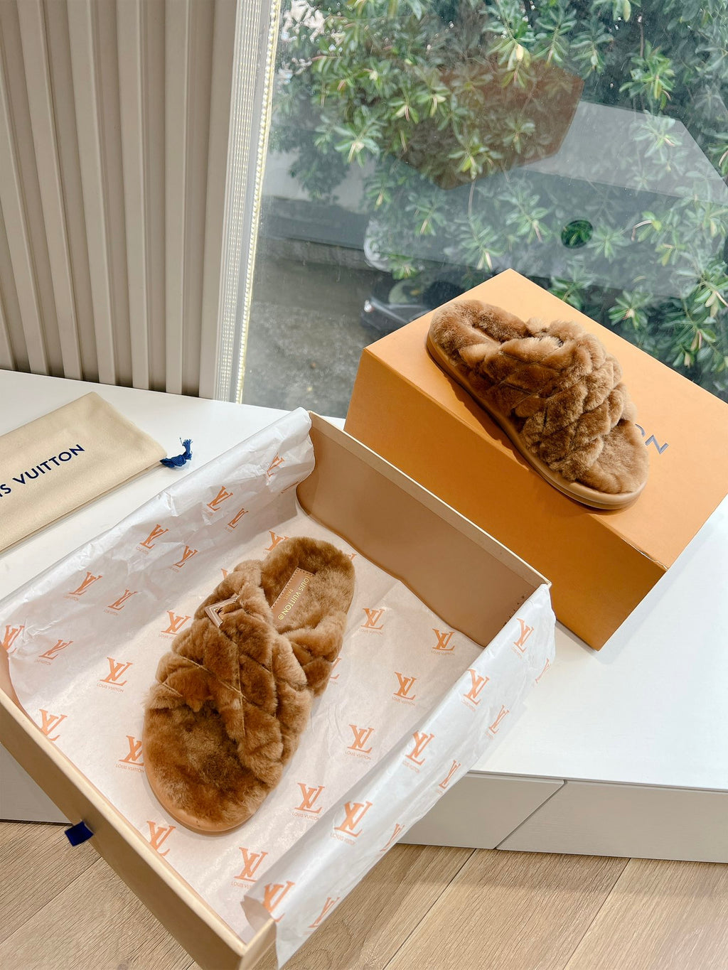 Louis Vuitton Slipper