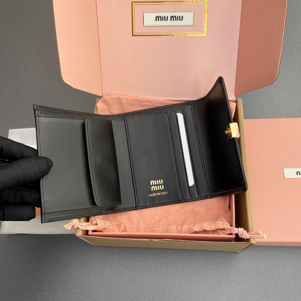Miu miu cüzdan