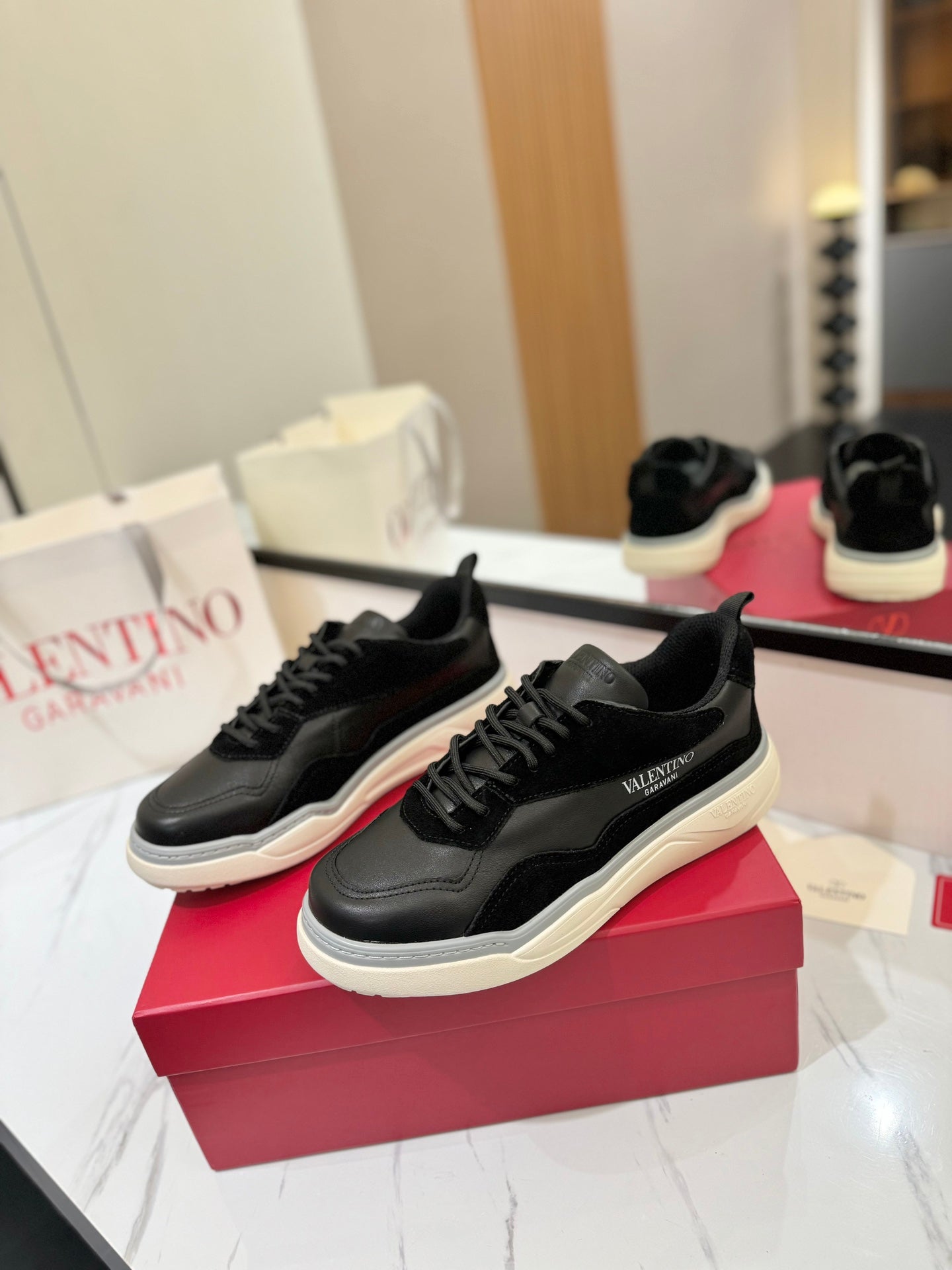 Valentino Sneaker