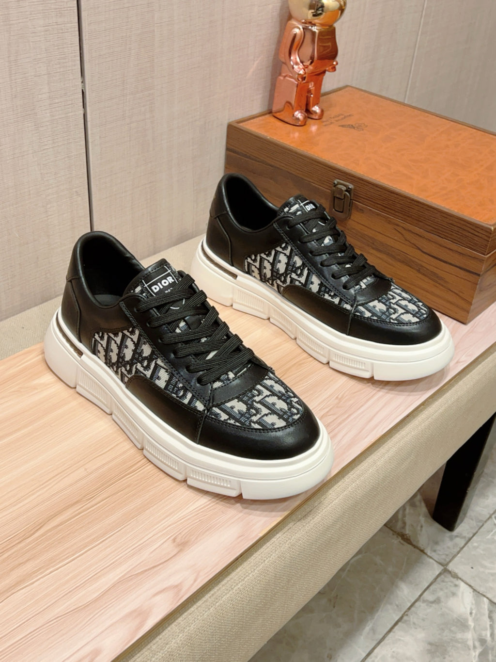 Dior Sneaker