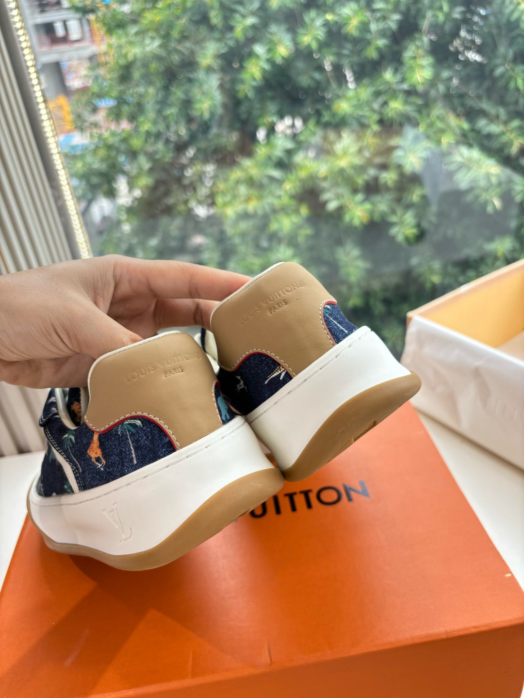 Louis Vuitton Sneaker