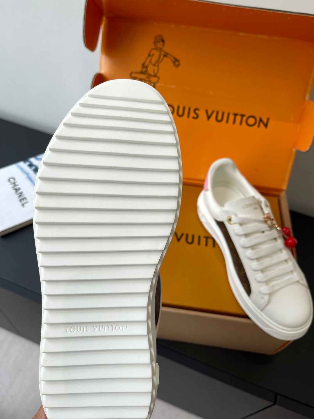 Louis Vuitton Sneaker