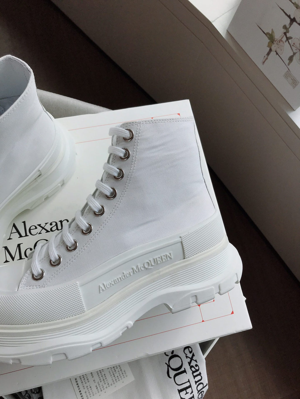 Alexander McQueen Bot
