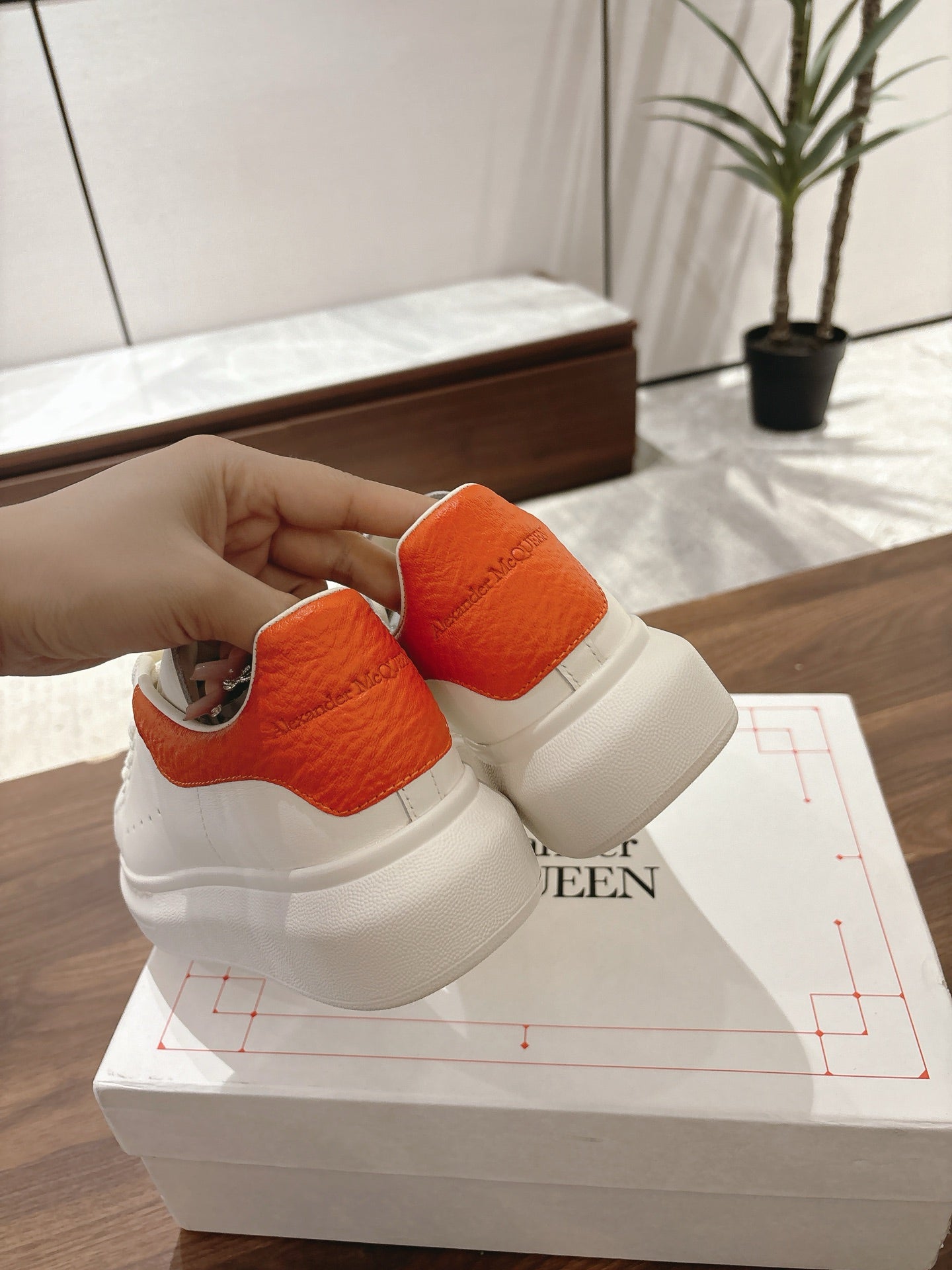 Alexander McQueen Sneaker