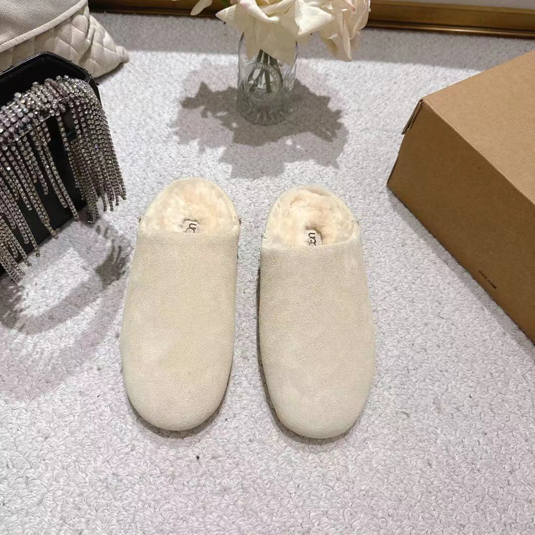 Ugg Slipper
