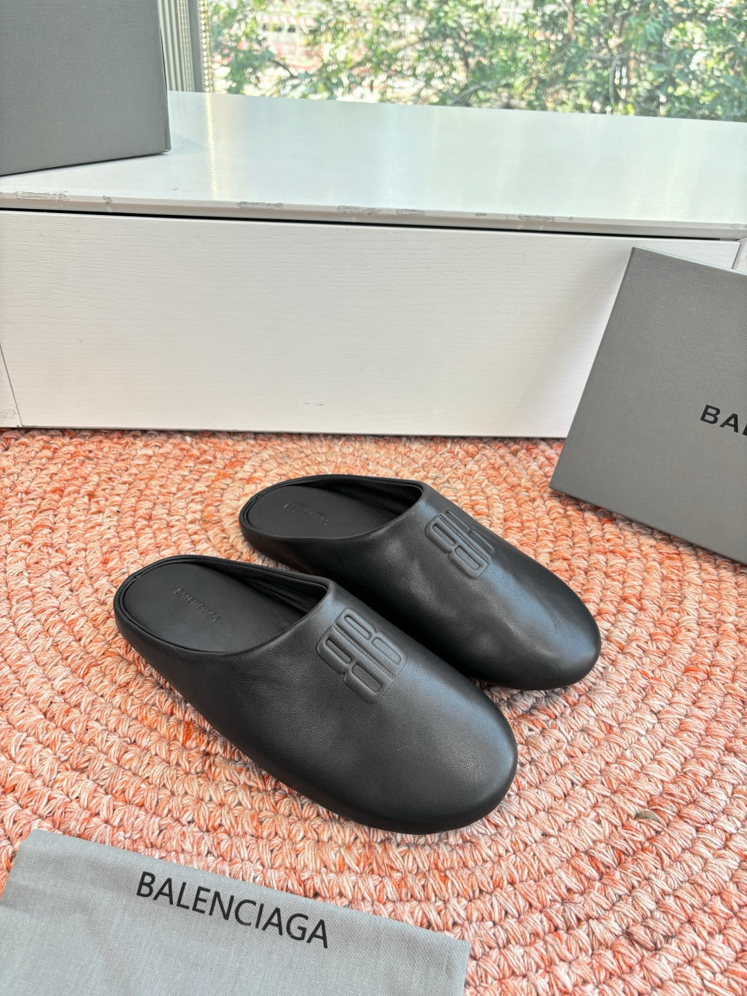 Balenciaga Slipper