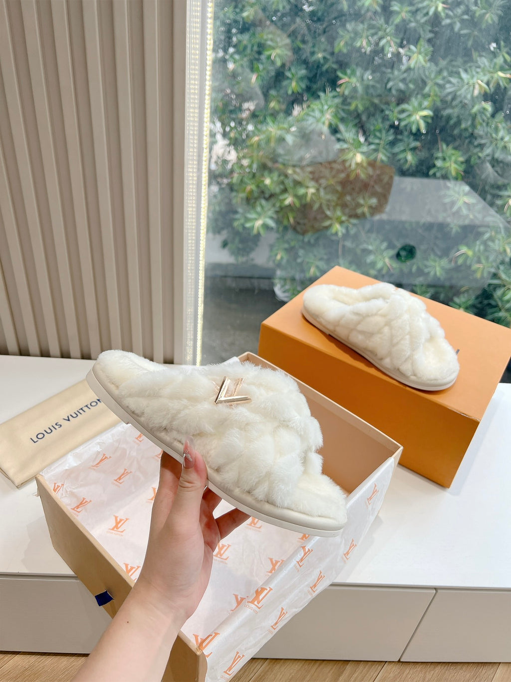 Louis Vuitton Slipper