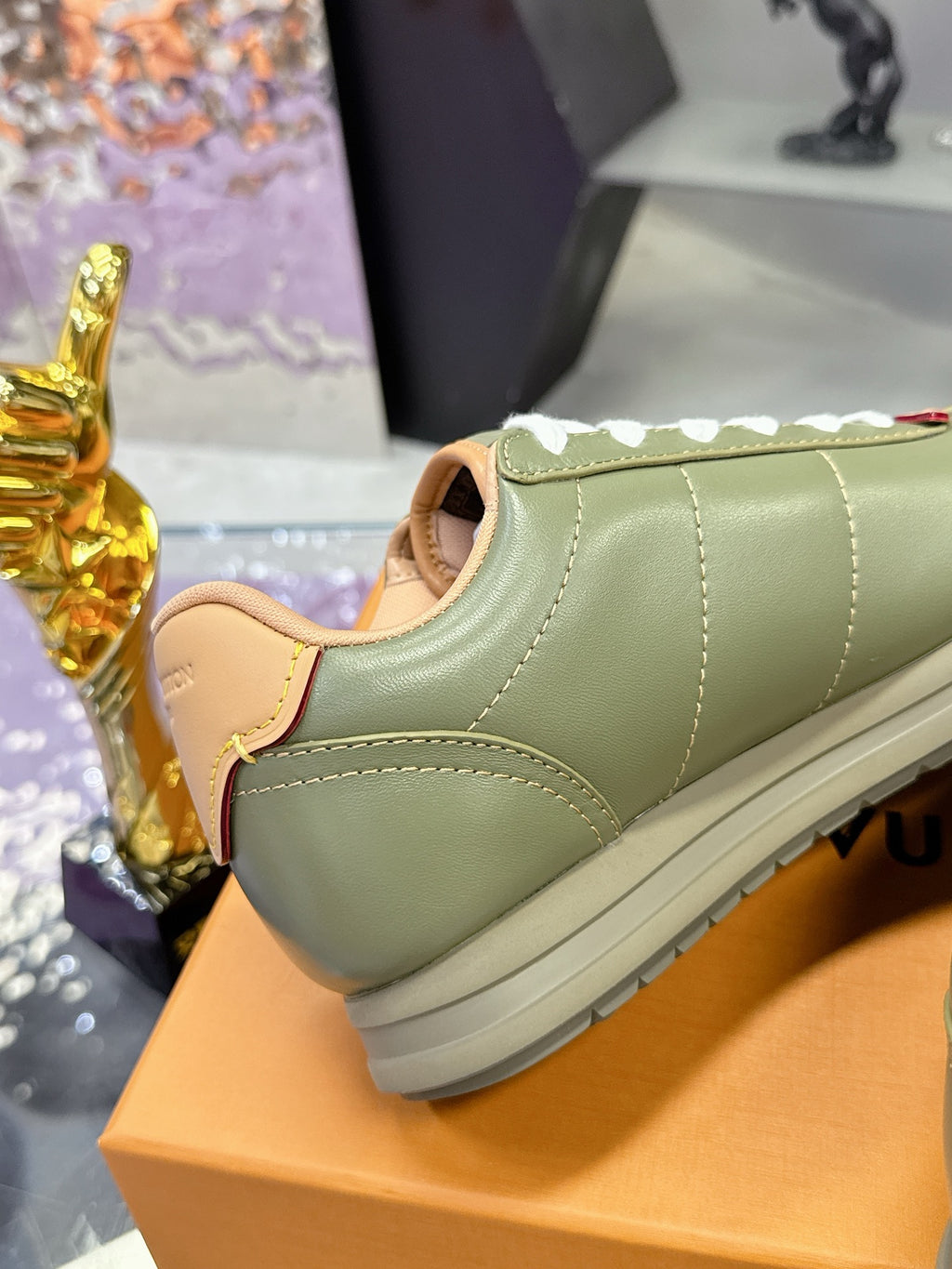 Louis Vuitton Sneaker