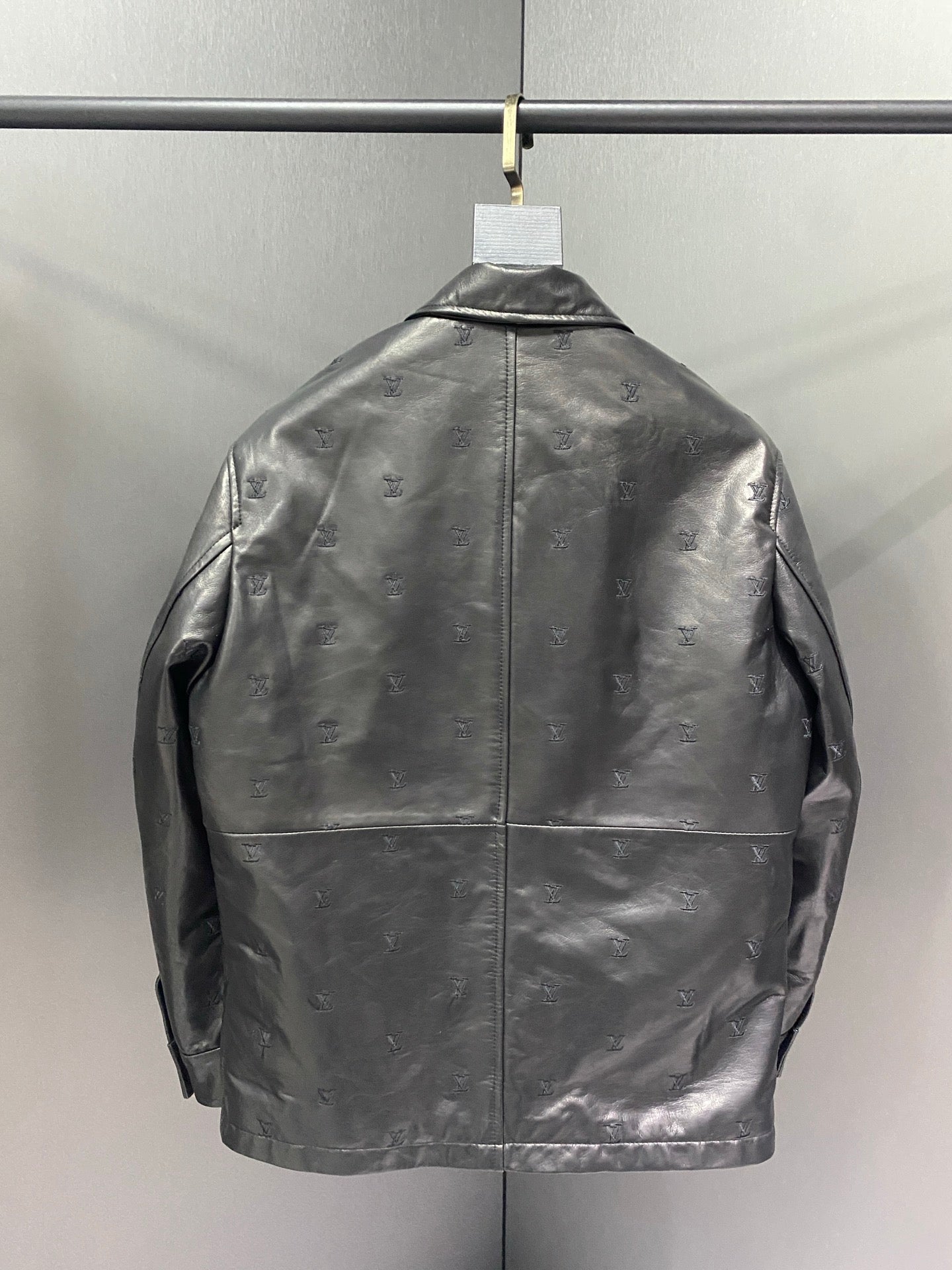 Louis Vuitton Deri Mont