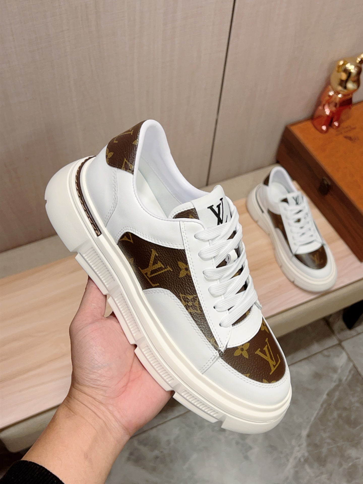 Louis Vuitton Sneaker