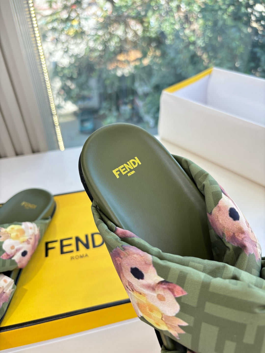 Fendi Slipper