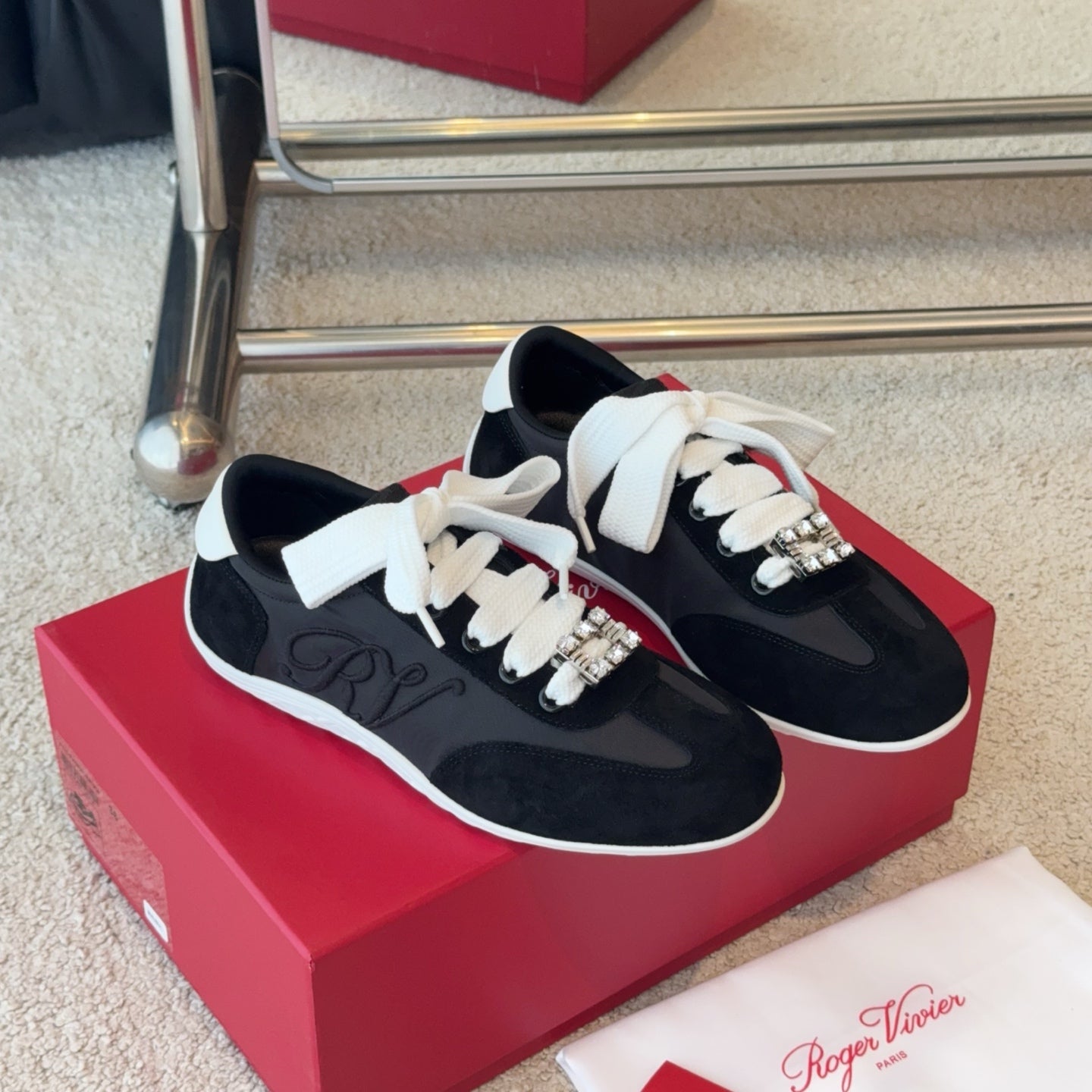 Roger Vivier Sneaker