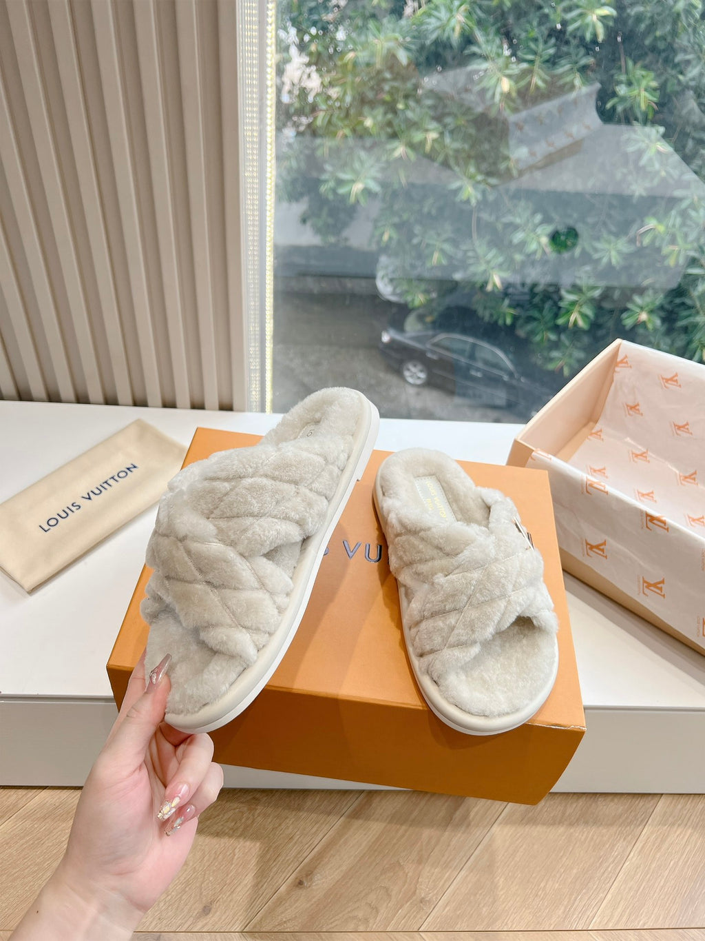 Louis Vuitton Slipper