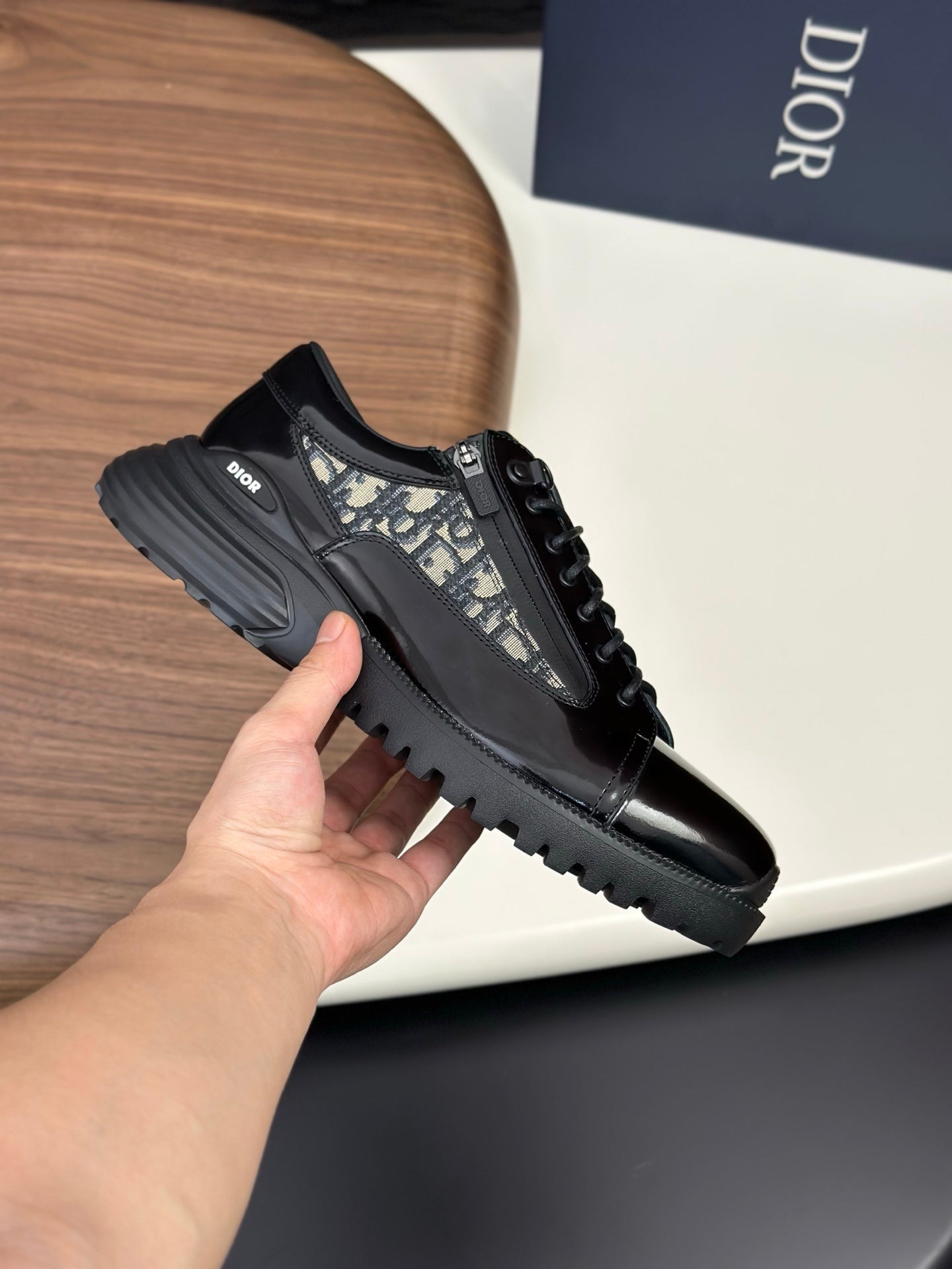 Dior Sneaker