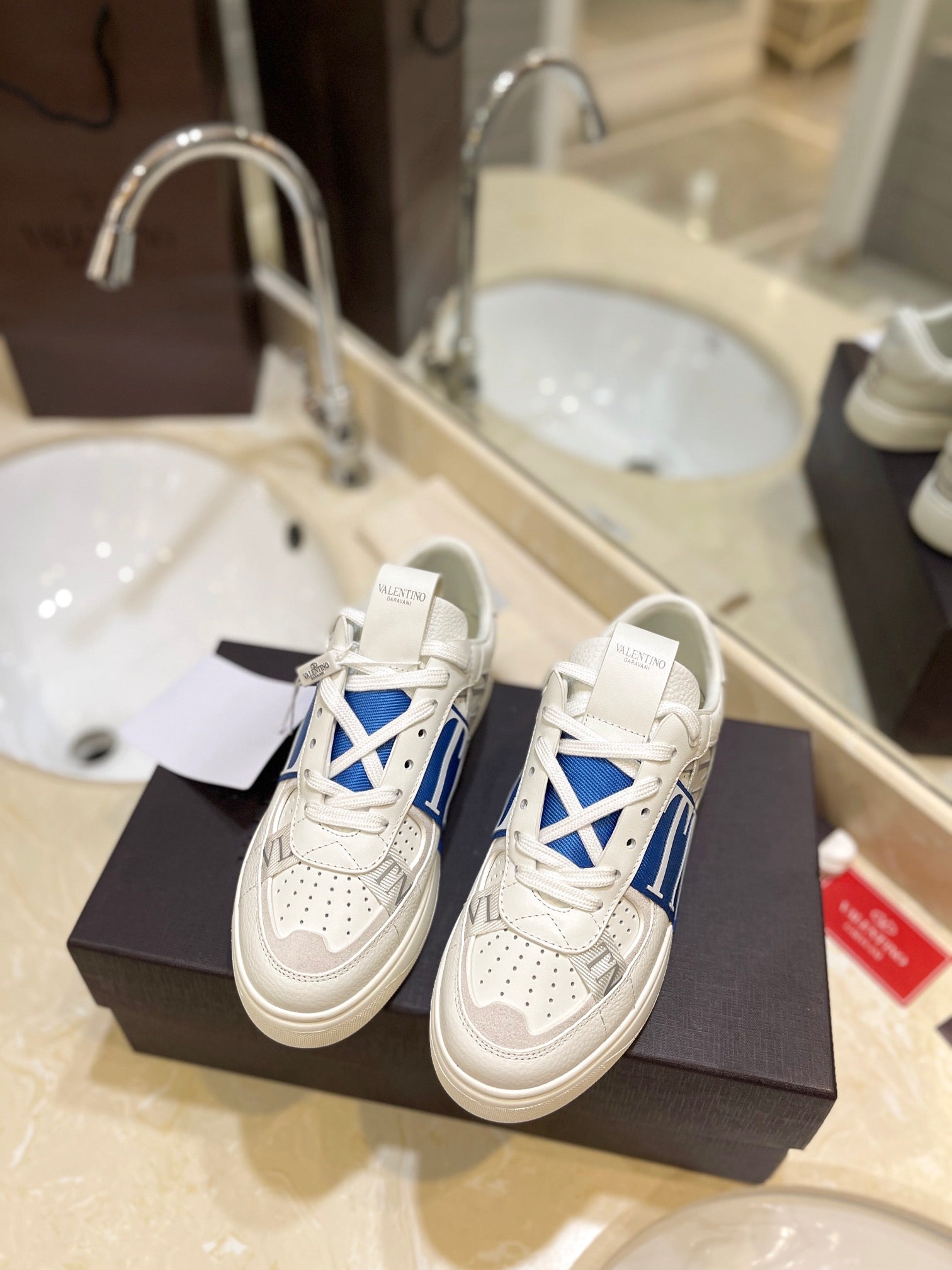 Valentino Sneaker