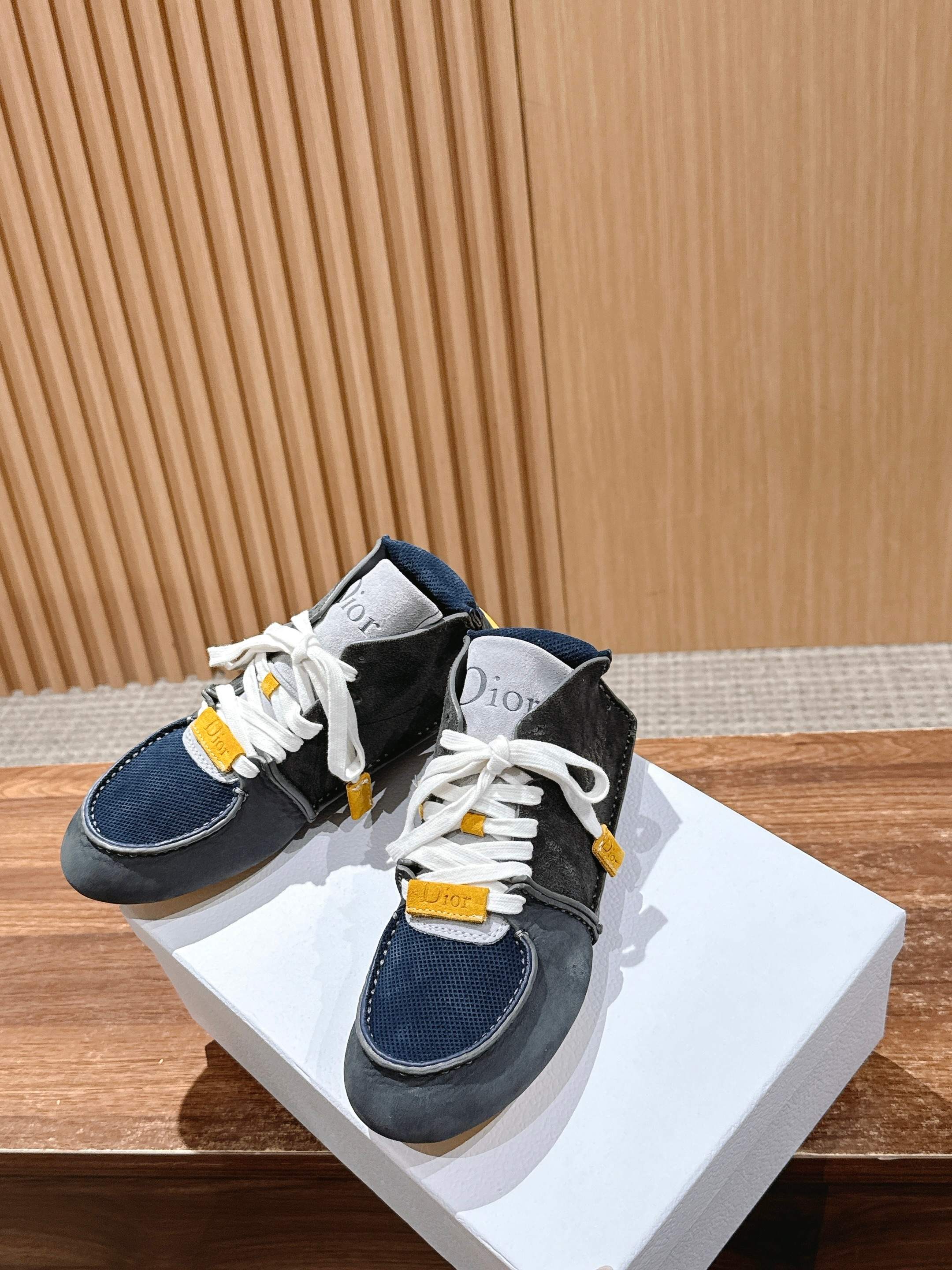 Dior Sneaker